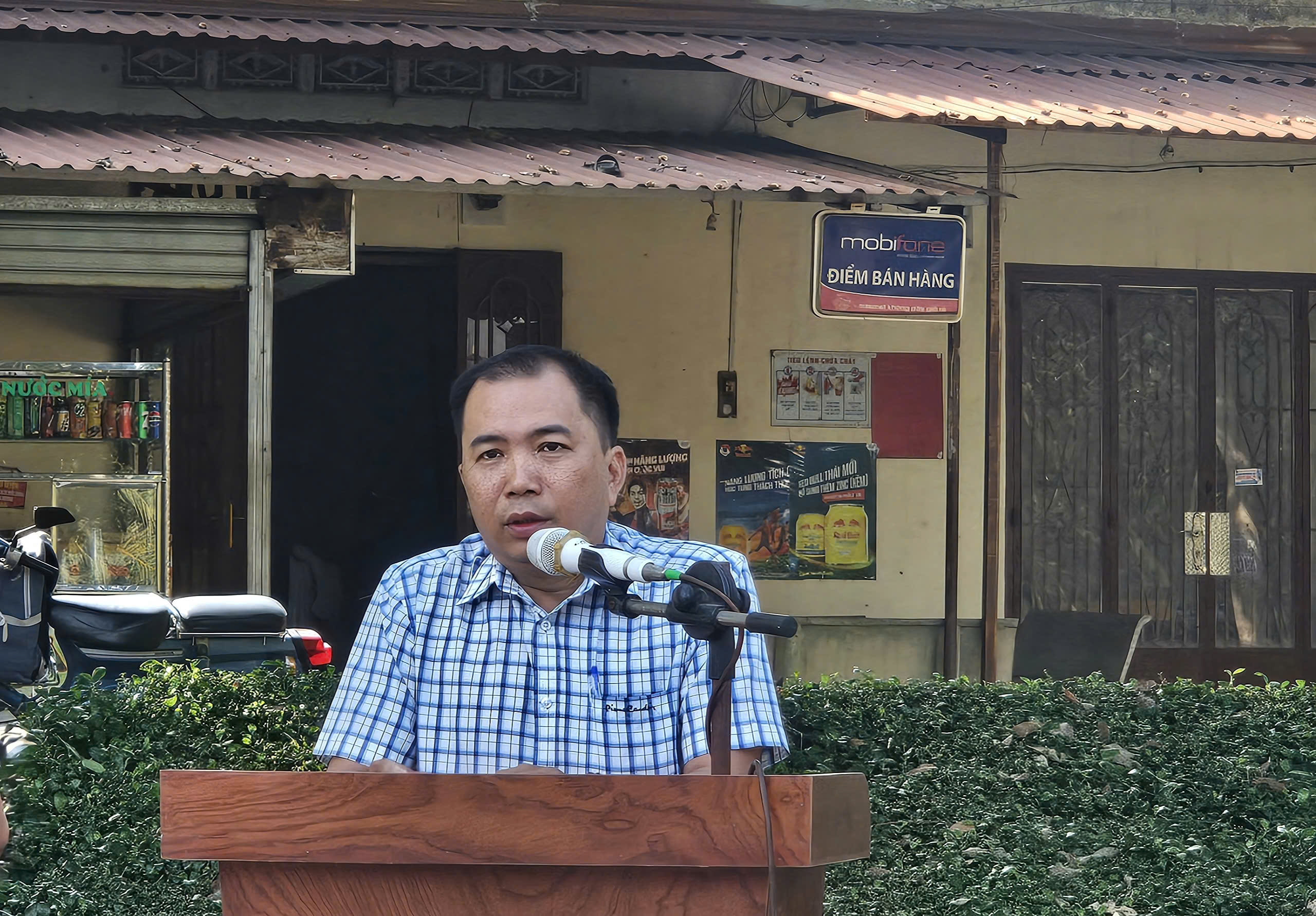 Tiếp xúc cử tri tại phường Chánh Hiệp TPHCM qua mã QR mang lại hiệu quả cao - Ảnh 6. Tiếp xúc cử tri tại phường Chánh Hiệp TPHCM qua mã QR mang lại hiệu quả cao - Ảnh 6.