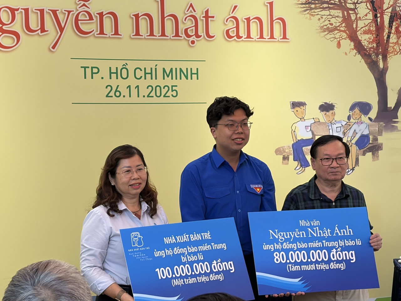 Nguyễn Nhật Ánh "hồi đáp" cho miền hoa vàng trên cỏ xanh - Ảnh 1.