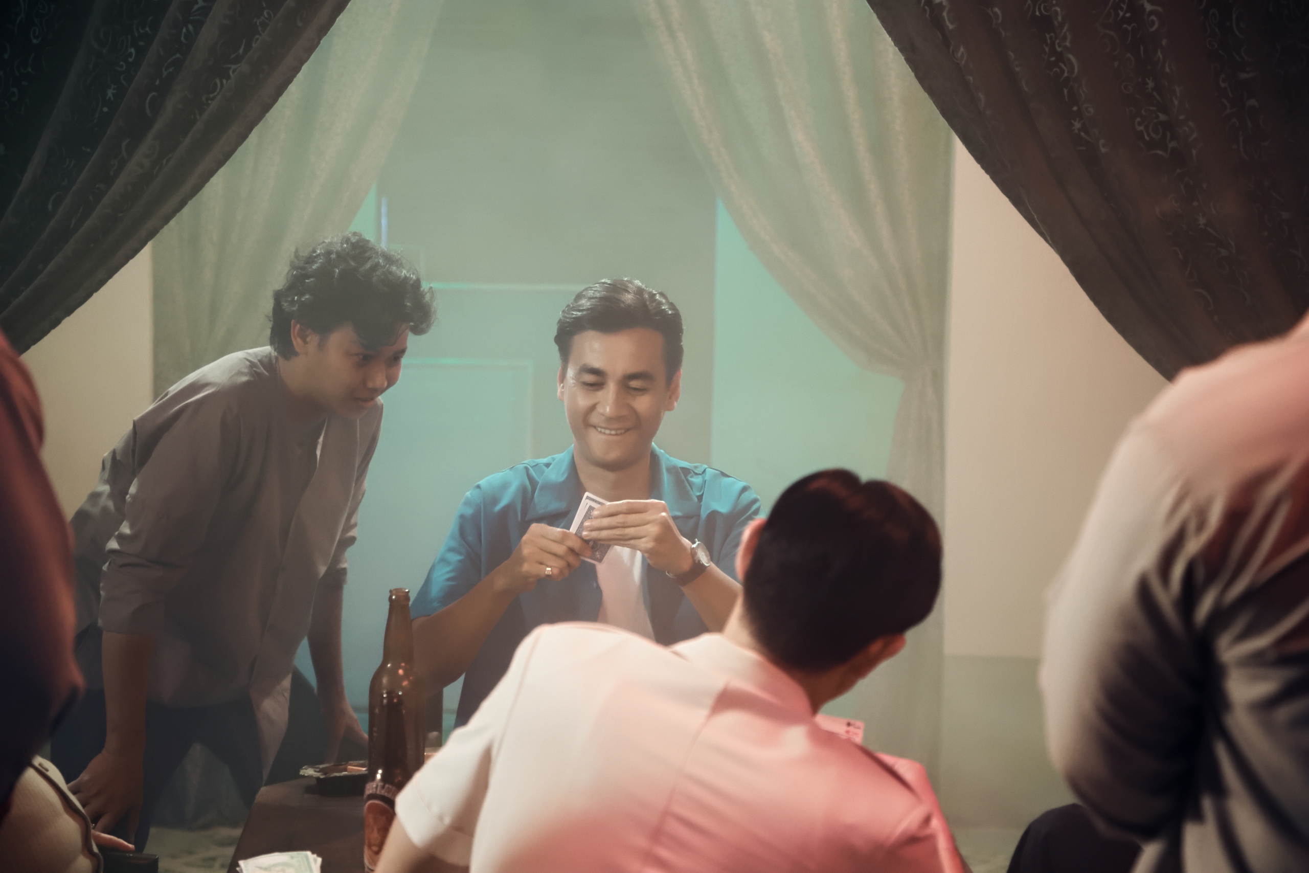 Thu Trang "chê" Tiến Luật, sánh đôi "Trai nhảy" Ngọc Thuận - Ảnh 1.