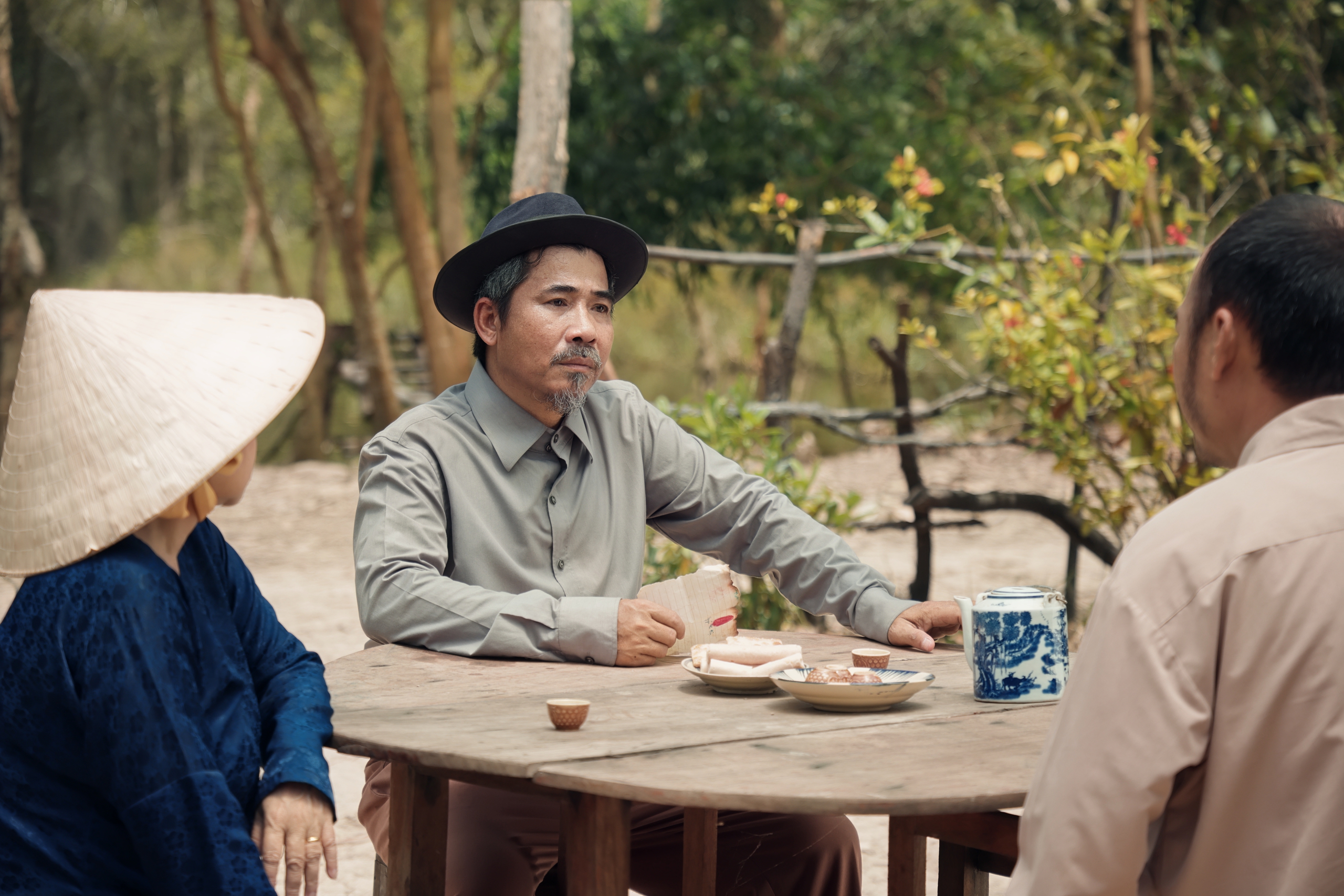 Thu Trang "chê" Tiến Luật, sánh đôi "Trai nhảy" Ngọc Thuận - Ảnh 7.