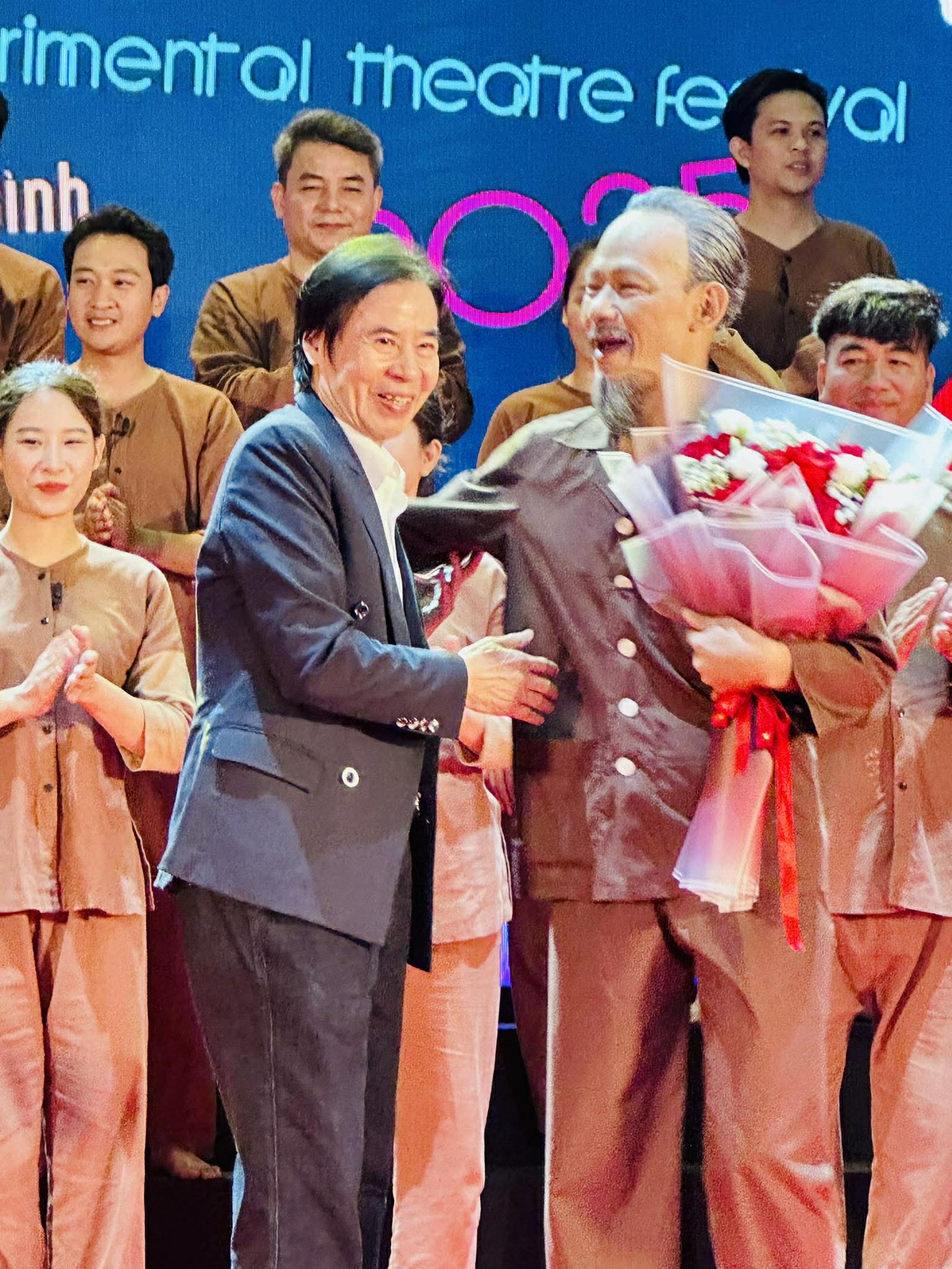 "Người đi dép cao su" – từ góc nhìn một trí thức Algeria về Chủ tịch Hồ Chí Minh - Ảnh 2.