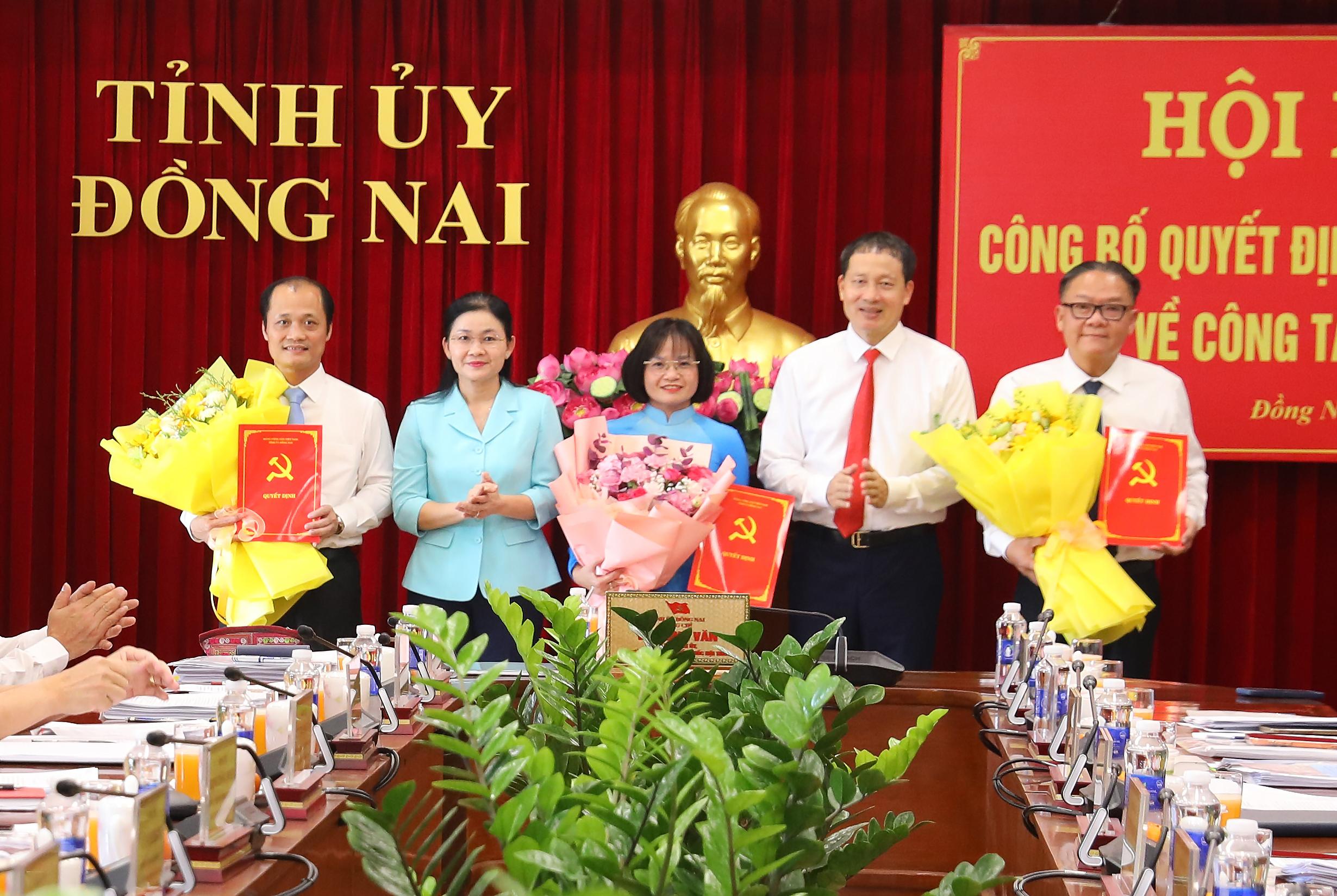 Đồng Nai công bố quyết định Ban Bí thư về công tác cán bộ mới nhất - Ảnh 1. Đồng Nai công bố quyết định Ban Bí thư về công tác cán bộ mới nhất - Ảnh 1.