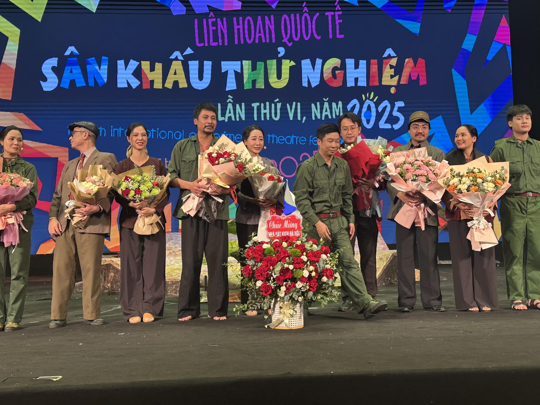 Vài suy nghĩ về vở "Đêm trăng đầm hạ" của NSND Lê Hùng - Ảnh 5.