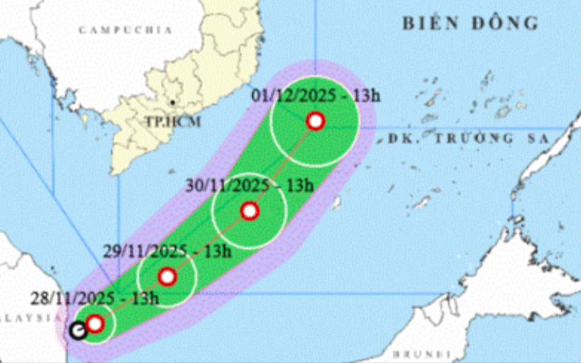 Bão số 15 và áp thấp nhiệt đới hiếm gặp gây ảnh hưởng đến Nam Bộ - Ảnh 2.
