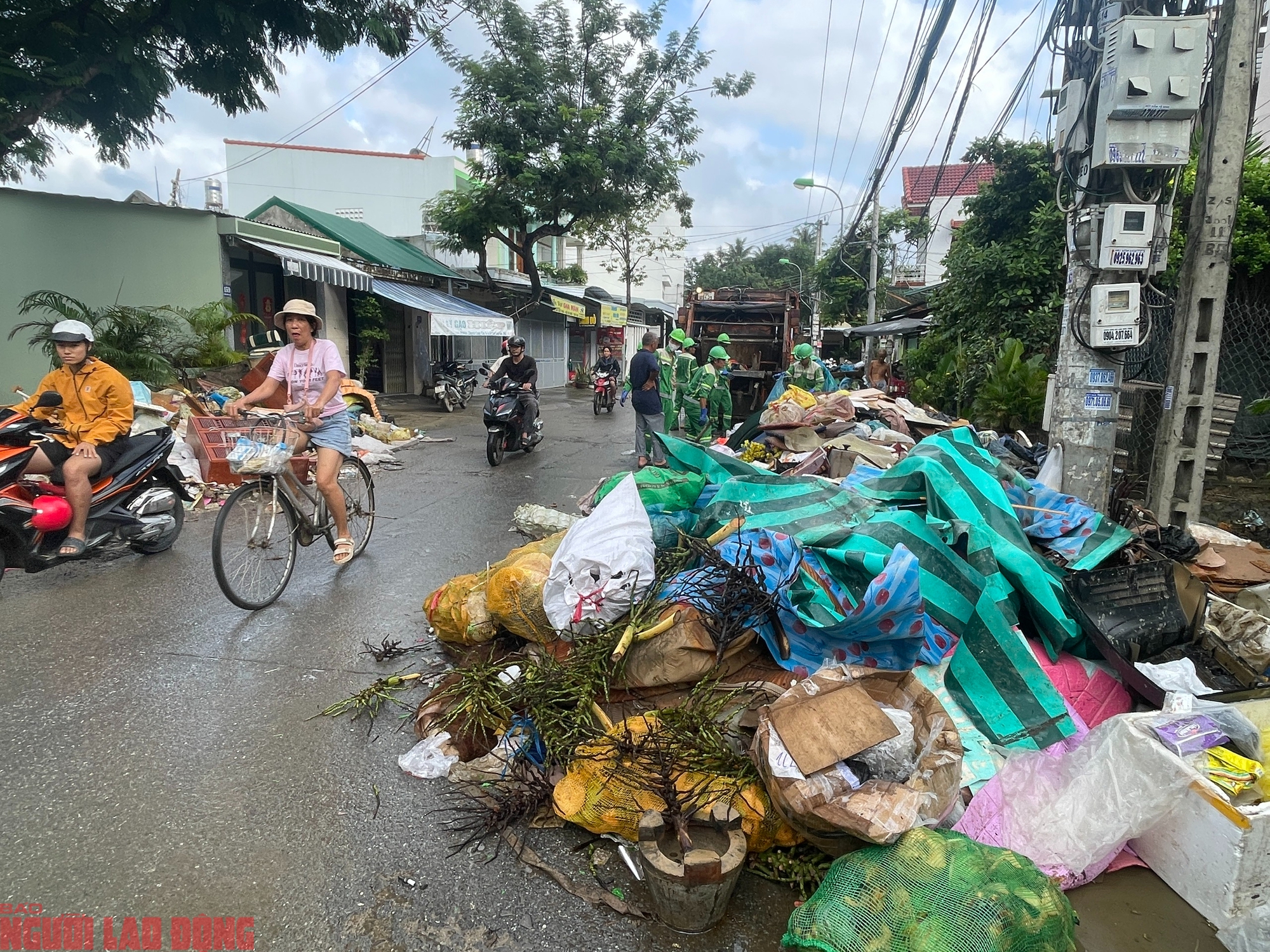 Rác thải bủa vây, ô nhiễm nghiêm trọng, nguy cơ dịch bệnh - Ảnh 11.