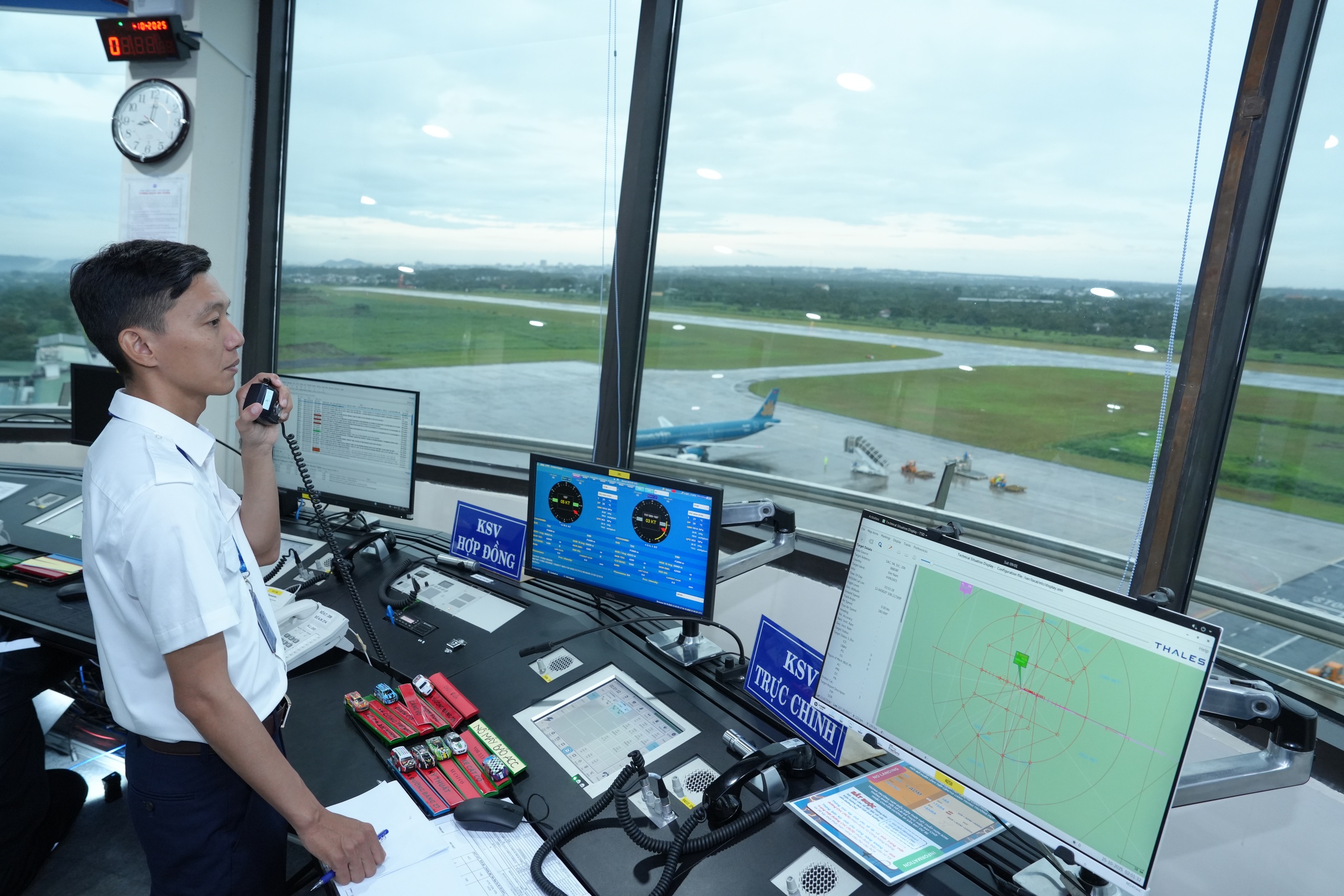 Sân bay nào chịu ảnh hưởng của bão số 15 và cách ứng phó hiệu quả - Ảnh 1.