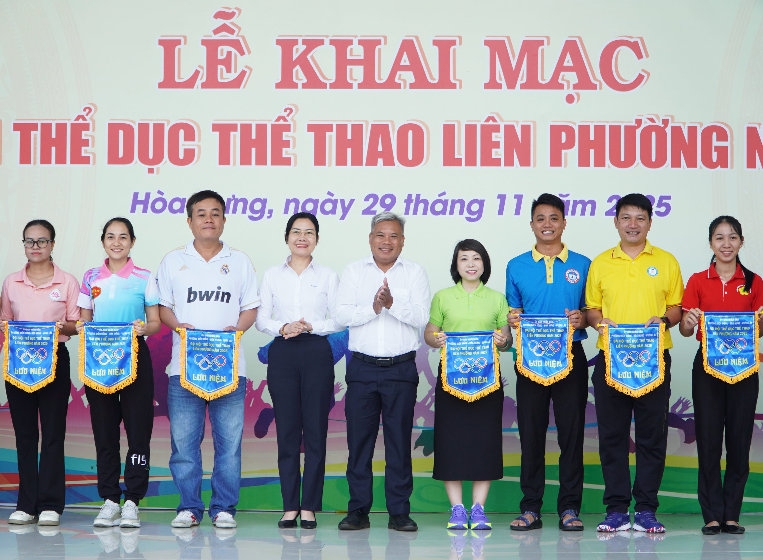 Gần 1.000 vận động viên tham gia Đại hội Thể dục thể thao liên phường Diên Hồng, Hòa Hưng, Vườn Lài - Ảnh 1.