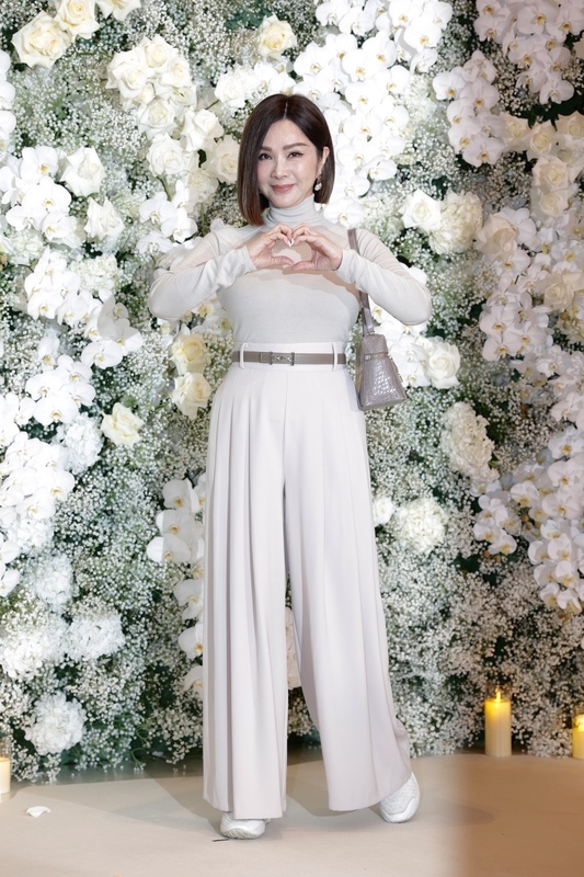 Mỹ nhân "Thơ ngây" cưới sau gần 4 tháng sinh con - Ảnh 4.