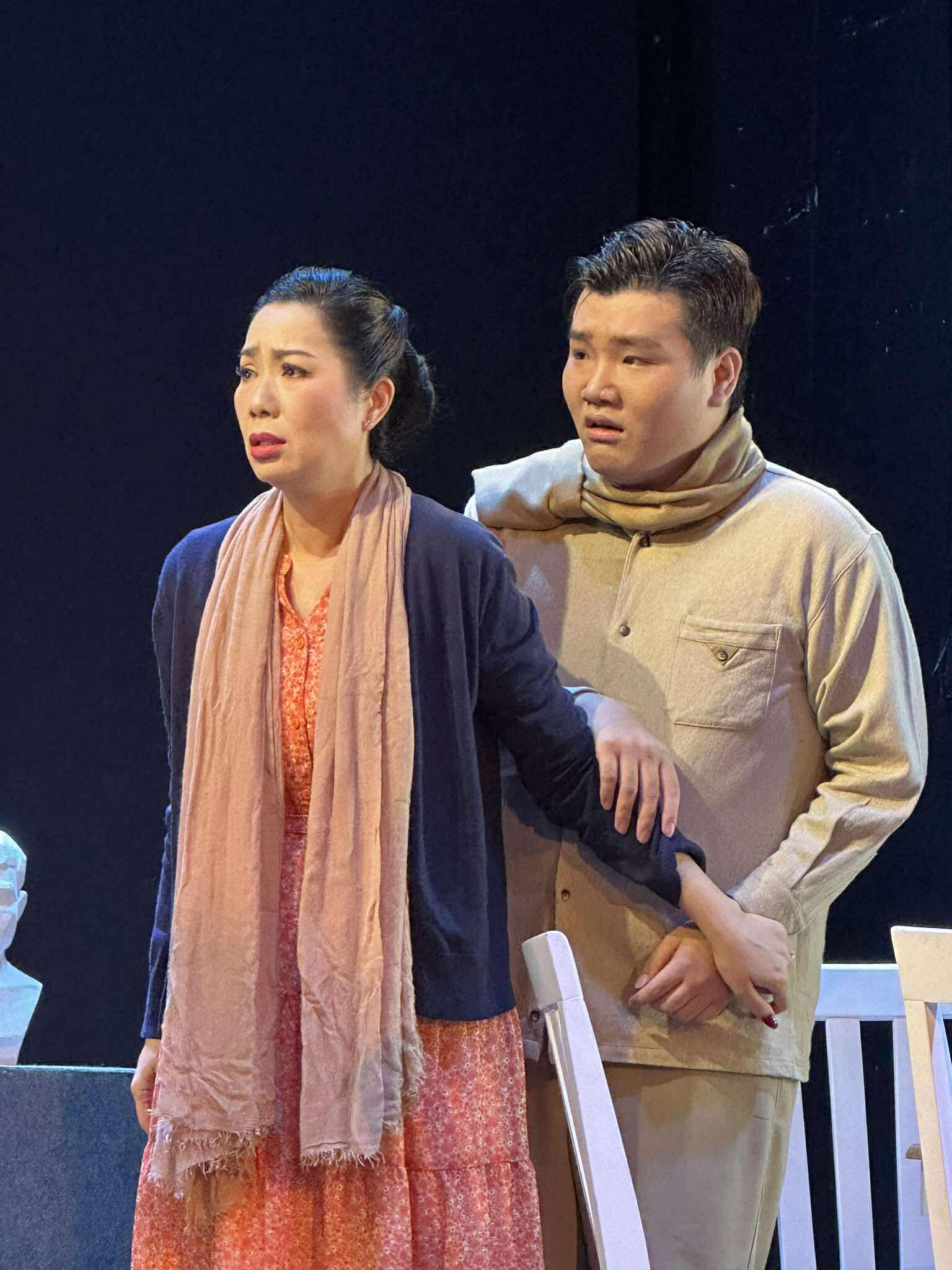 Trịnh Kim Chi, Trung Dũng, Vũ Xuân Trang, Hoàng Thy hội ngộ cảm xúc trong kịch "Truy tâm" - Ảnh 3.