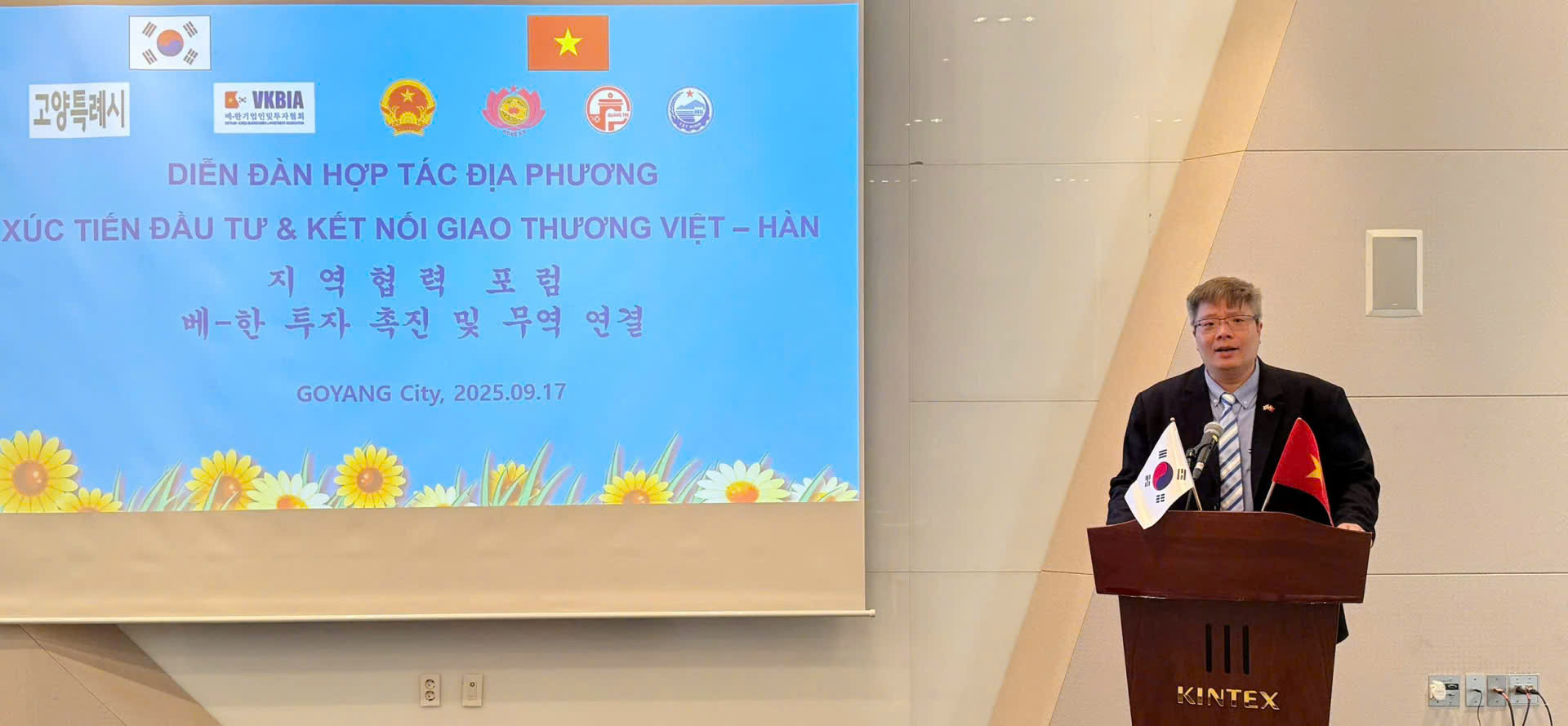 TS Trần Hải Linh: Văn kiện không những là công trình lý luận, mà phải là bản đồ hành động - Ảnh 3.