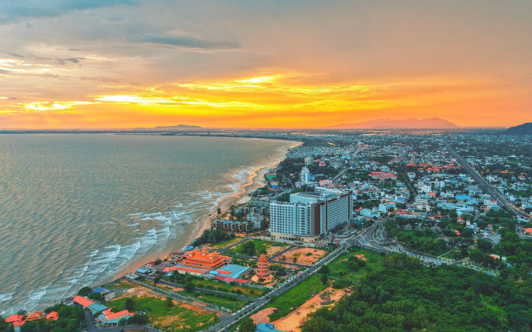 Long Hải - miền biển 300 năm tuổi nhiều tiềm năng chinh phục khách quốc tế - Ảnh 5.