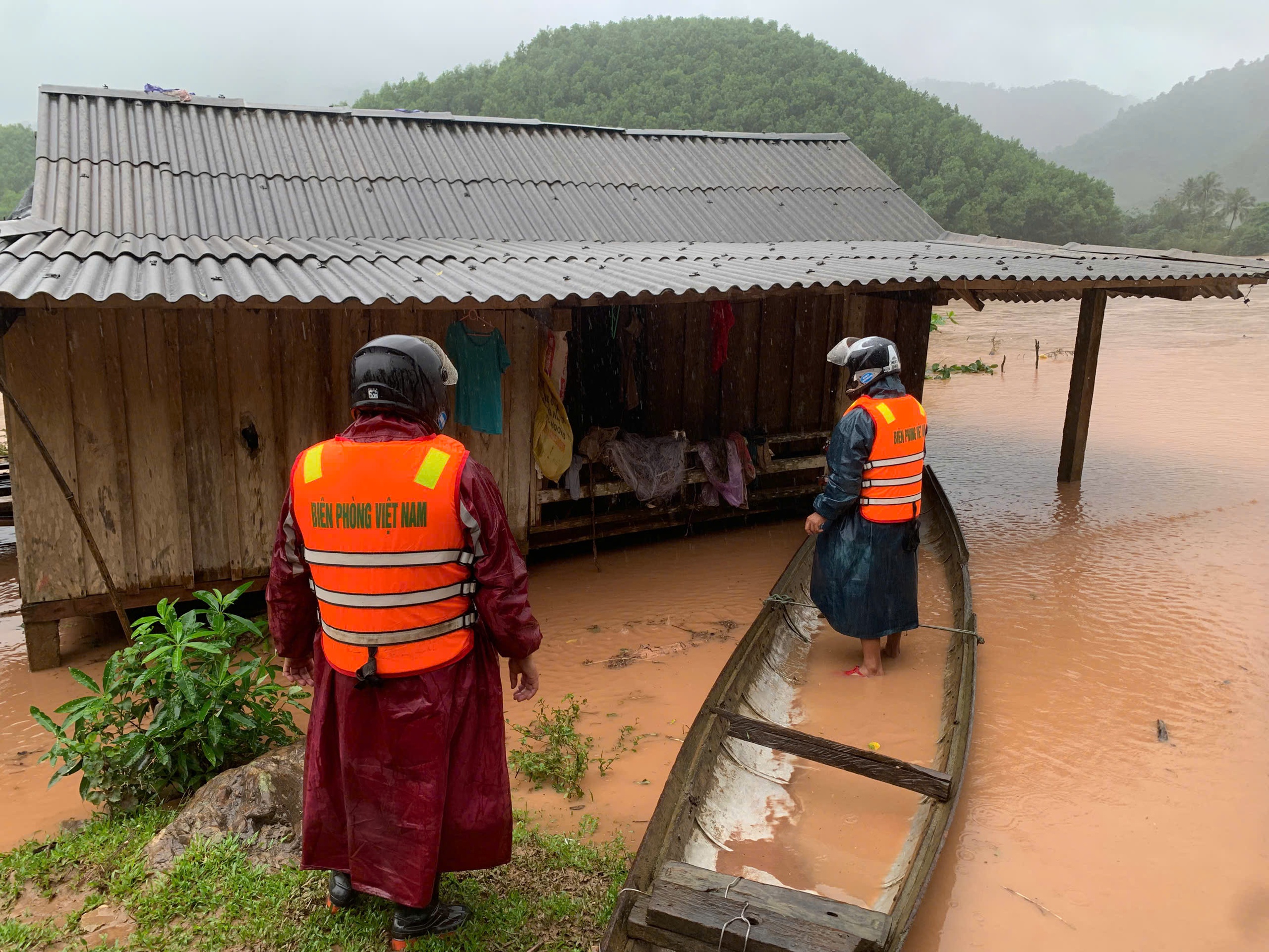 ngập lụt - Ảnh 2.