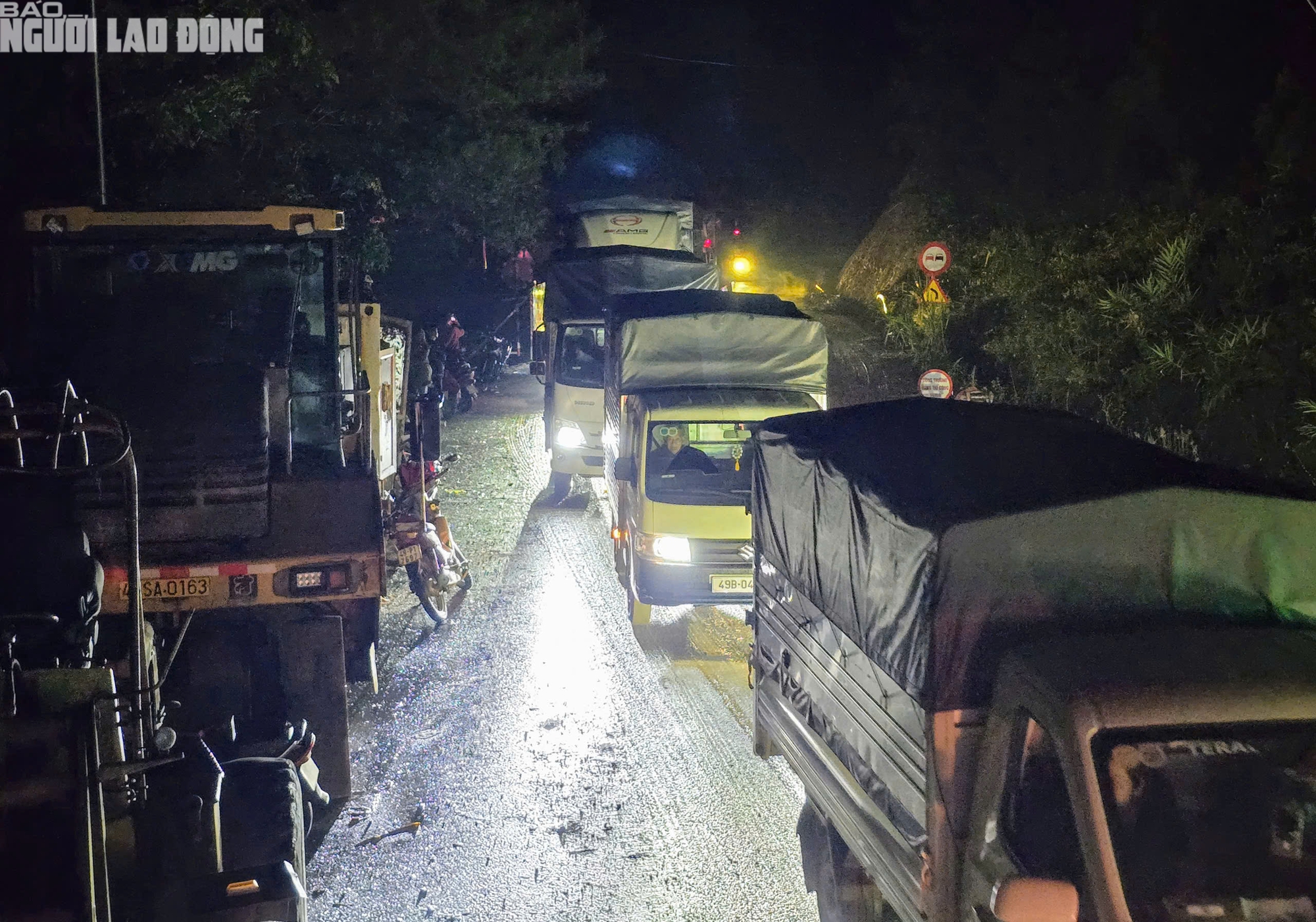 Đèo Mimosa thông tuyến trở lại, xe tải nườm nượp lên xuống Đà Lạt - Ảnh 6.