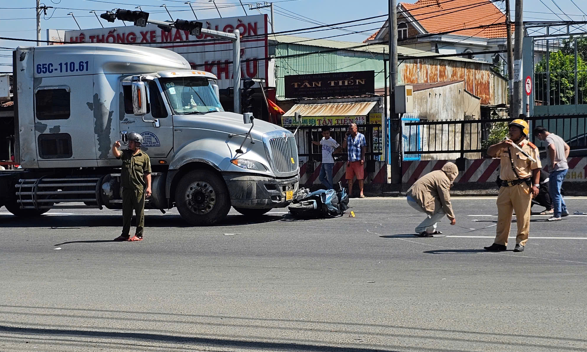 - Ảnh 1. - Ảnh 1.