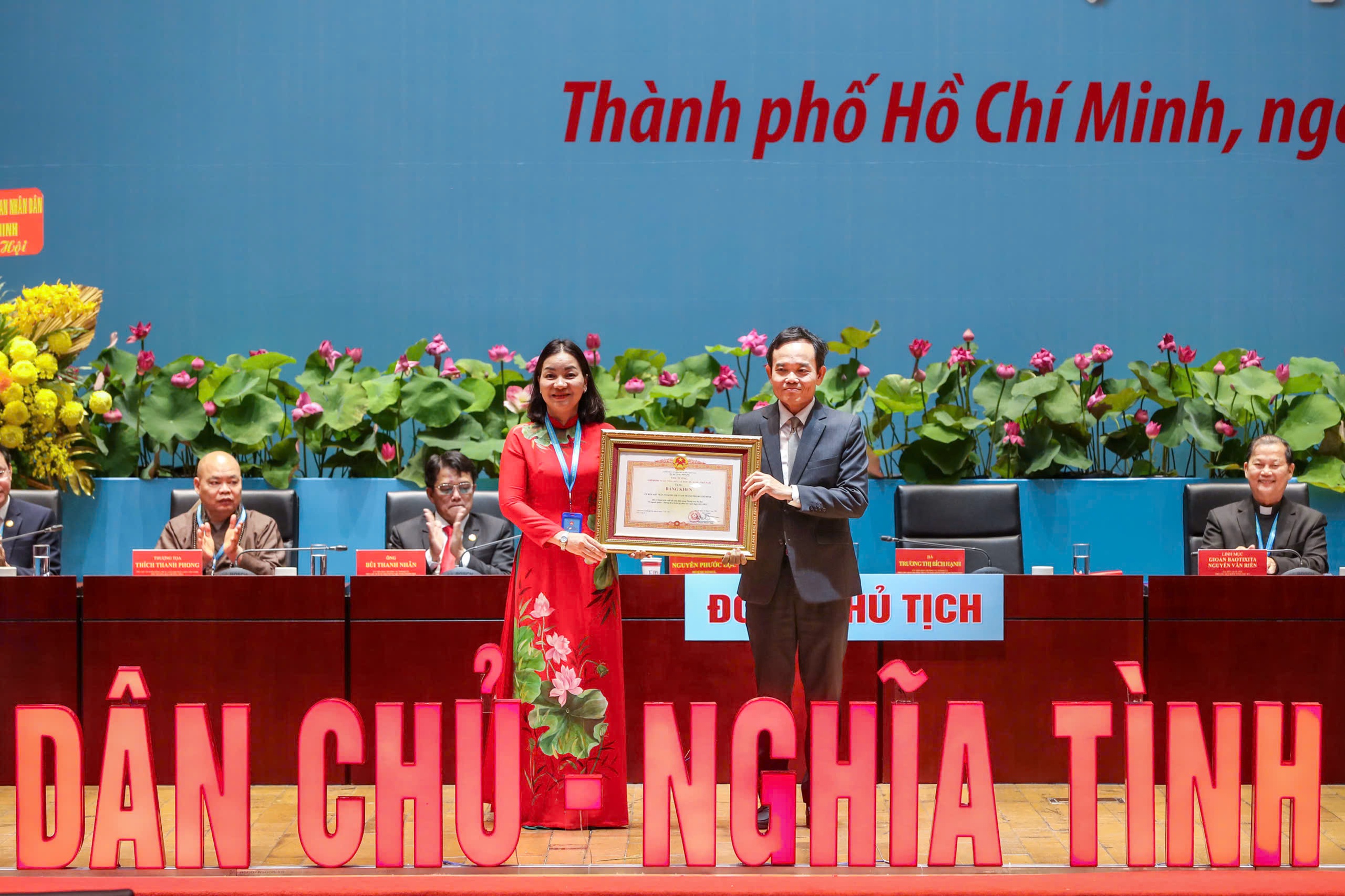 Bế mạc Đại hội MTTQ Việt Nam TPHCM: Quyết tâm thực hiện Nghị quyết nhiệm kỳ 2025 - 2030 - Ảnh 2.