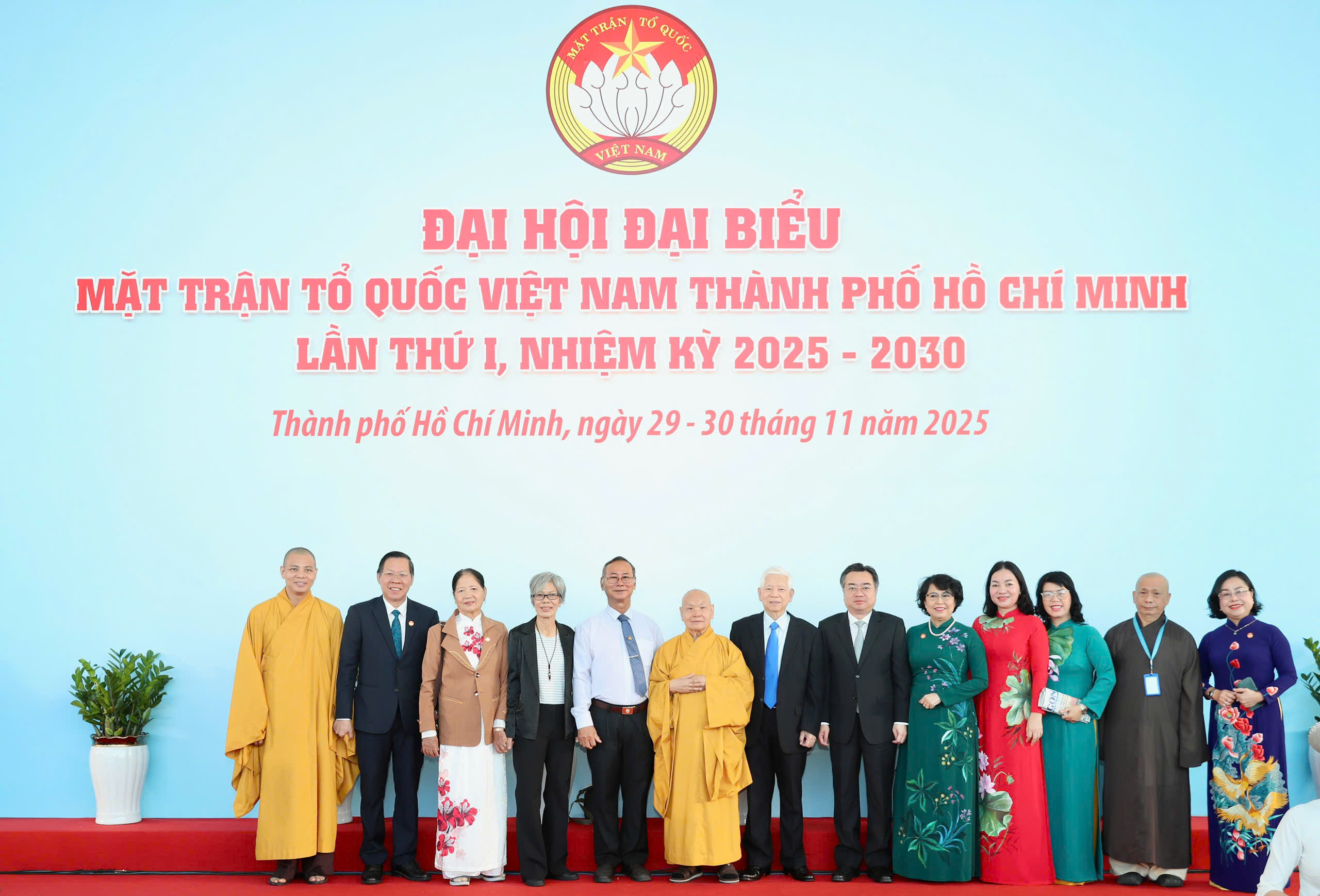 Chùm ảnh: Lãnh đạo Trung ương, TPHCM đến dự Đại hội đại biểu MTTQ Việt Nam TPHCM - Ảnh 3.