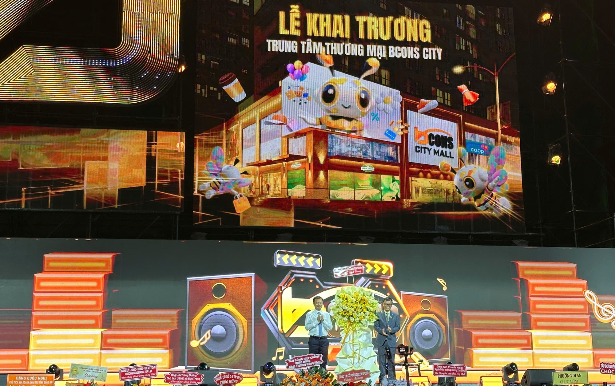 Lãnh đạo TP HCM Tham dự lễ khánh thành Bcons City Mall tại Bình Dương - Ảnh 1.