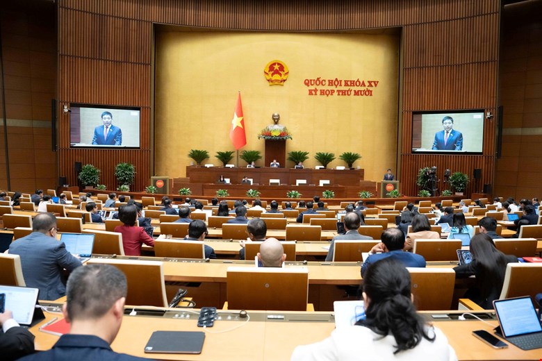 Cơ quan thẩm tra đề nghị Chính phủ xin ý kiến cấp có thẩm quyền về chính sách tăng thu nhập cho cán bộ thuế trước khi trình Quốc hội. - Ảnh 1. Cơ quan thẩm tra đề nghị Chính phủ xin ý kiến cấp có thẩm quyền về chính sách tăng thu nhập cho cán bộ thuế trước khi trình Quốc hội. - Ảnh 1.