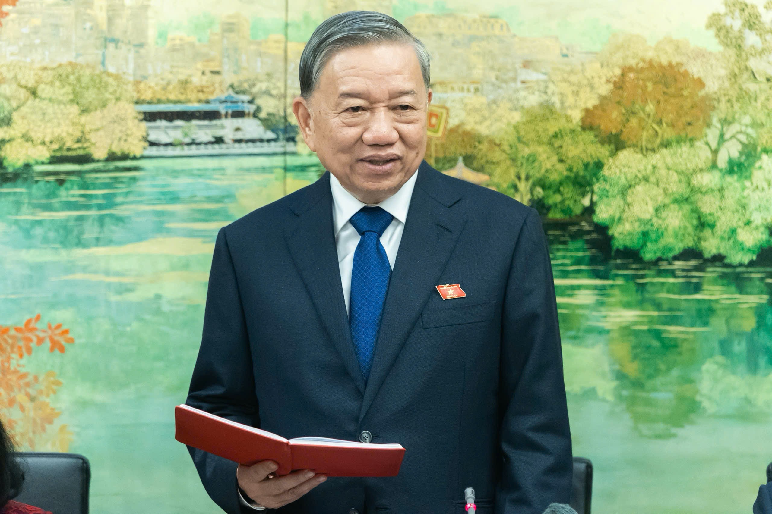 - Ảnh 1. Tổng Bí thư Tô Lâm phát biểu tại thảo luận tổ chiều 4-11. Ảnh: Phạm Thắng- Ảnh 1.