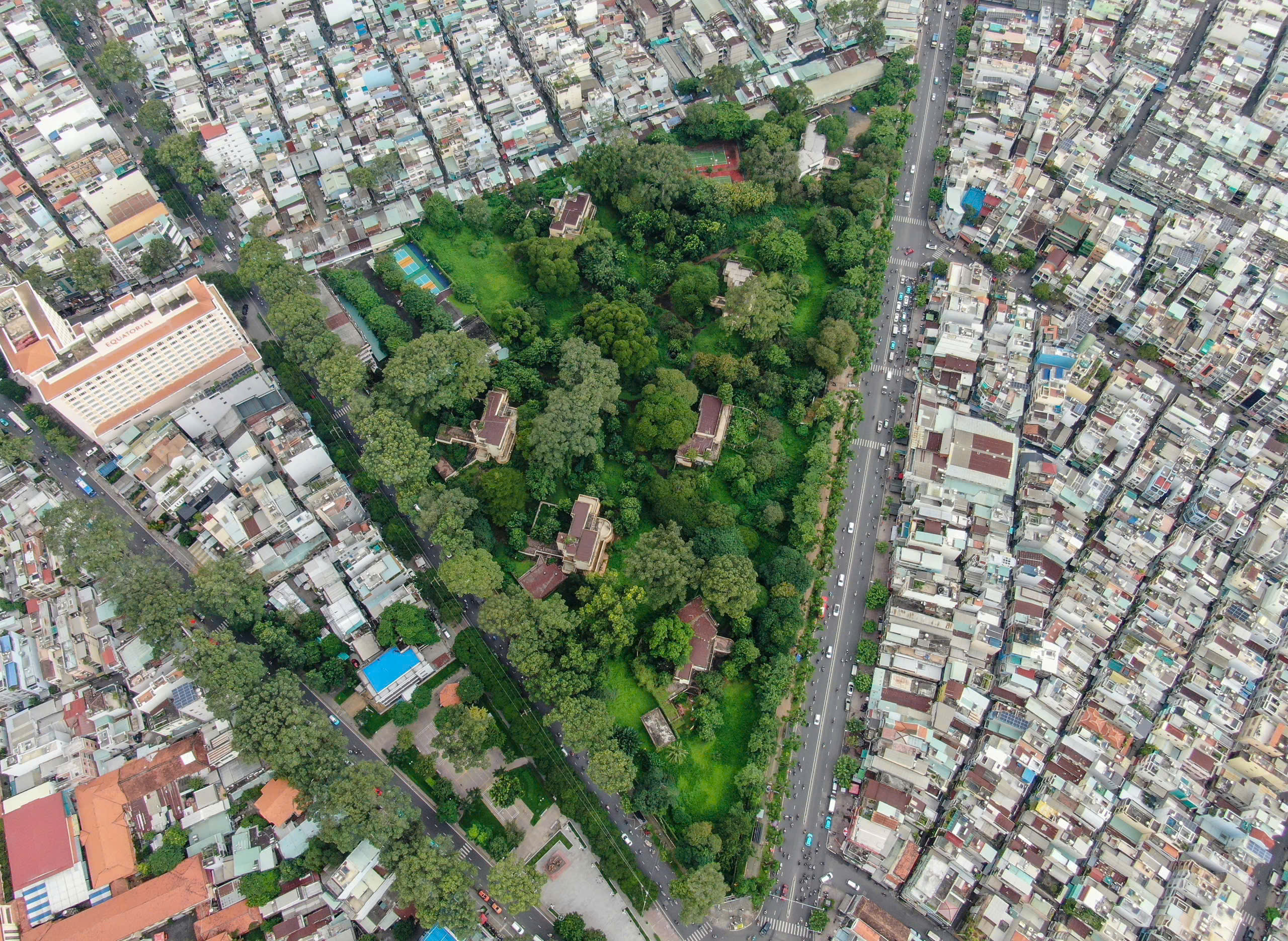 Khu tưởng niệm nạn nhân COVID-19 ở TP HCM: Điểm tựa cho người ở lại, lời nhắc nhở cho tương lai - Ảnh 1. Khu tưởng niệm nạn nhân COVID-19 ở TP HCM: Điểm tựa cho người ở lại, lời nhắc nhở cho tương lai - Ảnh 1.