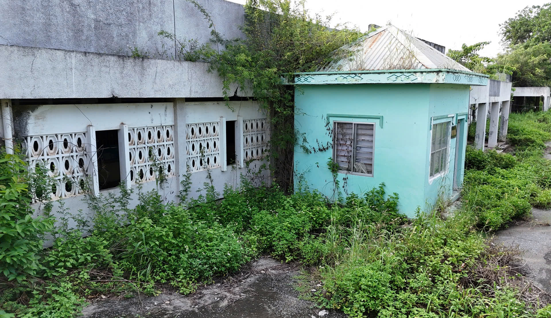 Cận cảnh hai bệnh viện cũ Bà Rịa và Lê Lợi chờ ngày hồi sinh - Ảnh 5.