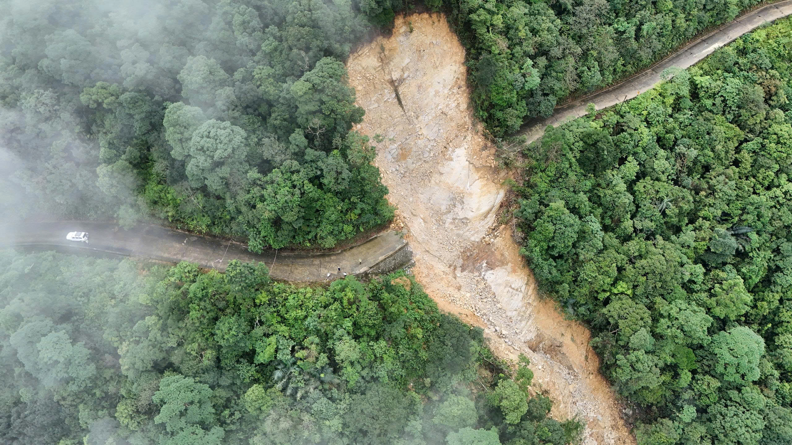 Vườn Quốc gia Bạch Mã ra sau sao đợt mưa kỷ lục đứng thứ 2 thế giới? - Ảnh 1.