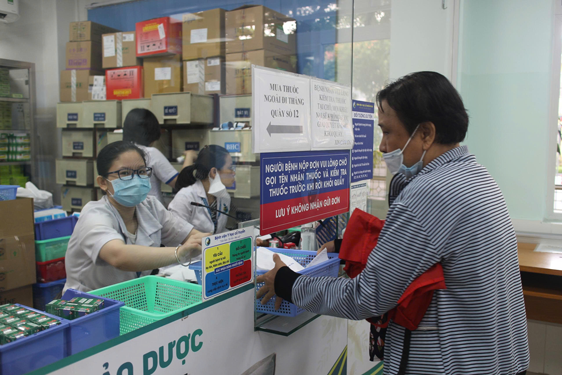 Sẵn sàng cho "phủ sóng" bảo hiểm y tế toàn dân - Ảnh 1.