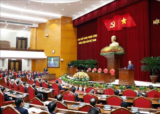 Thống nhất giới thiệu nhân sự tham gia Bộ Chính trị, Ban Bí thư khóa XIV, tái cử và tham gia lần đầu - Ảnh 1.