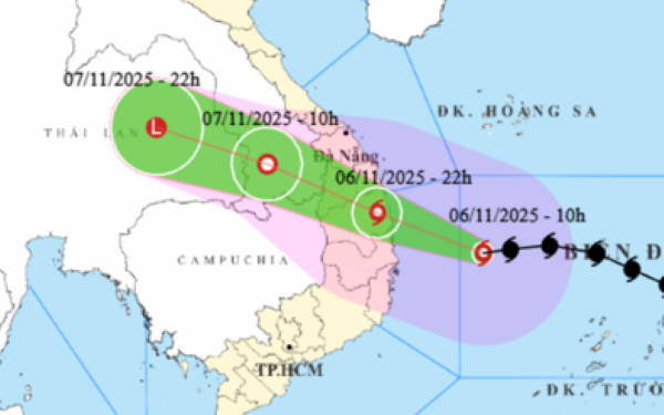 Phó thủ tướng Trần Hồng Hà chỉ đạo ứng phó bão số 13 Kalmeagi tại gia Lai - Ảnh 2. Phó thủ tướng Trần Hồng Hà chỉ đạo ứng phó bão số 13 Kalmeagi tại gia Lai - Ảnh 2.