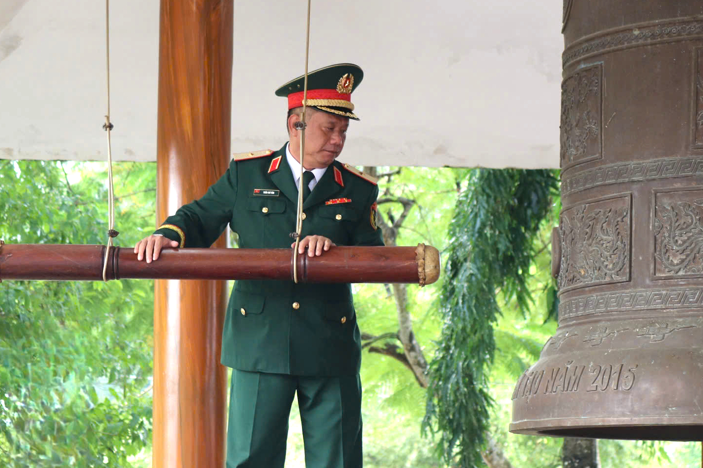 Quân khu 7 tổ chức lễ xuất quân làm nhiệm vụ tìm kiếm, quy tập hài cốt liệt sĩ tại Campuchia - Ảnh 20.