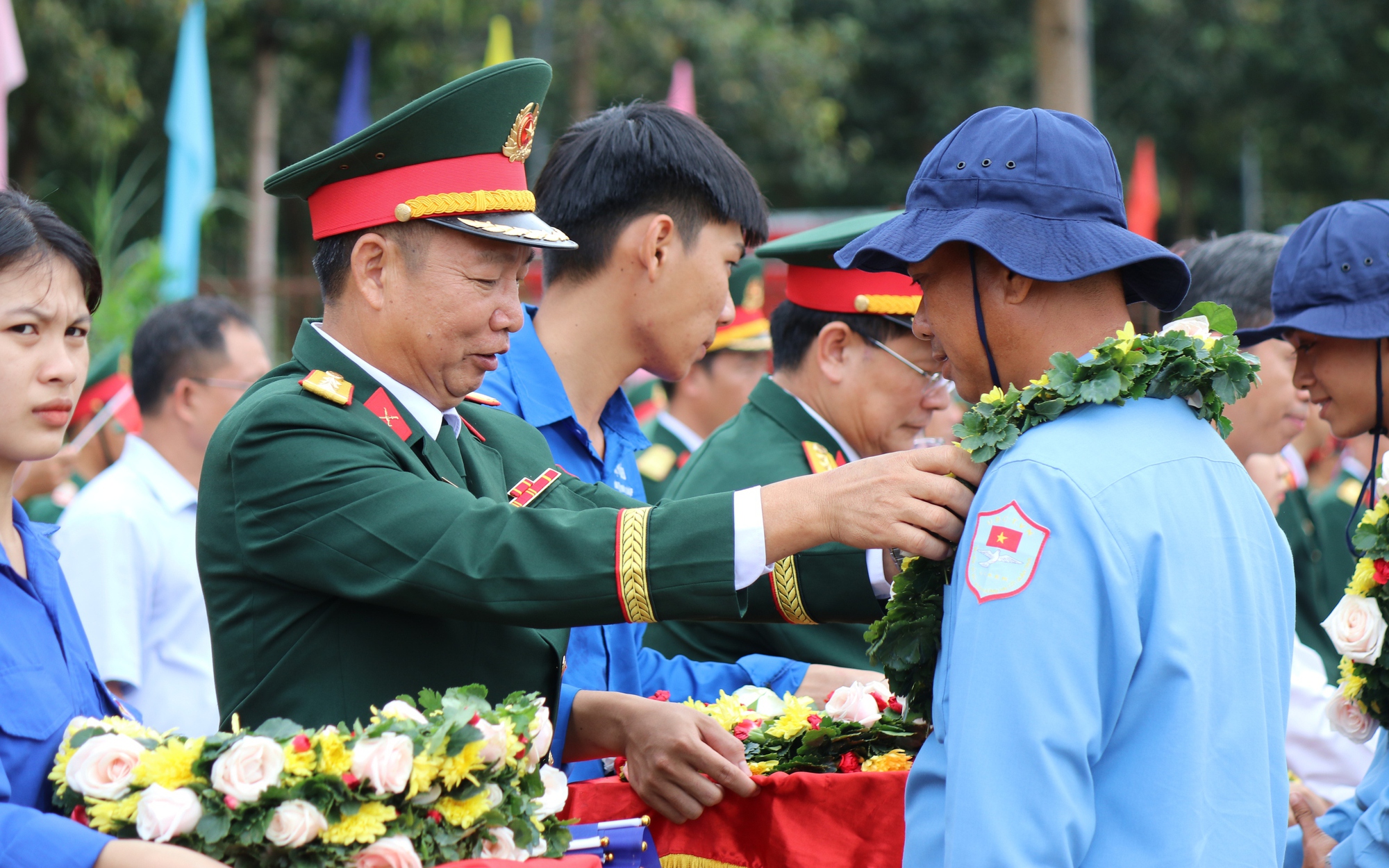 Quân khu 7 sắp bàn giao 69 căn nhà "Khu dân cư liền kề chốt dân quân biên giới" - Ảnh 2.