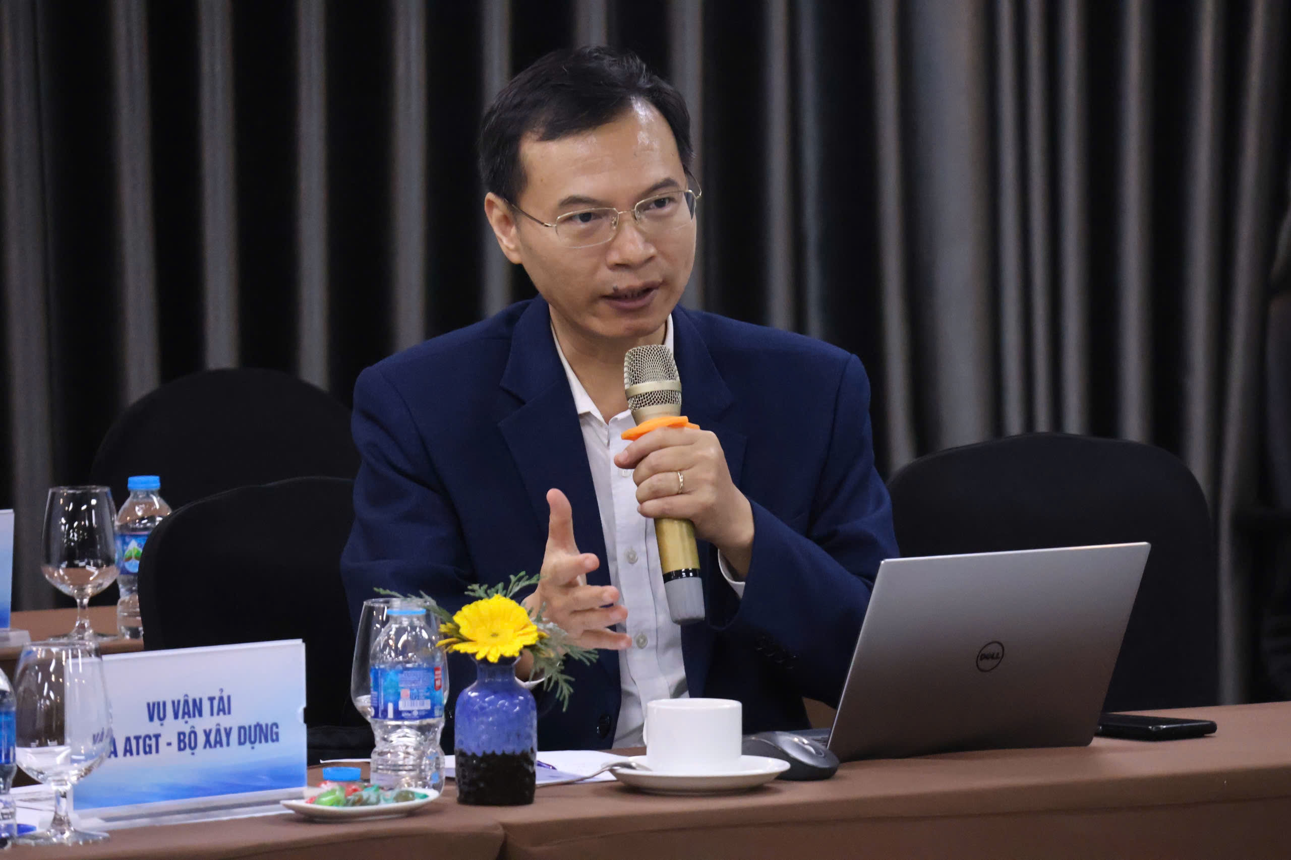 Từ 1 - 1 - 2026 , ô tô cá nhân phải có thiết bị an toàn cho trẻ em - Ảnh 1. Từ 1 - 1 - 2026 , ô tô cá nhân phải có thiết bị an toàn cho trẻ em - Ảnh 1.