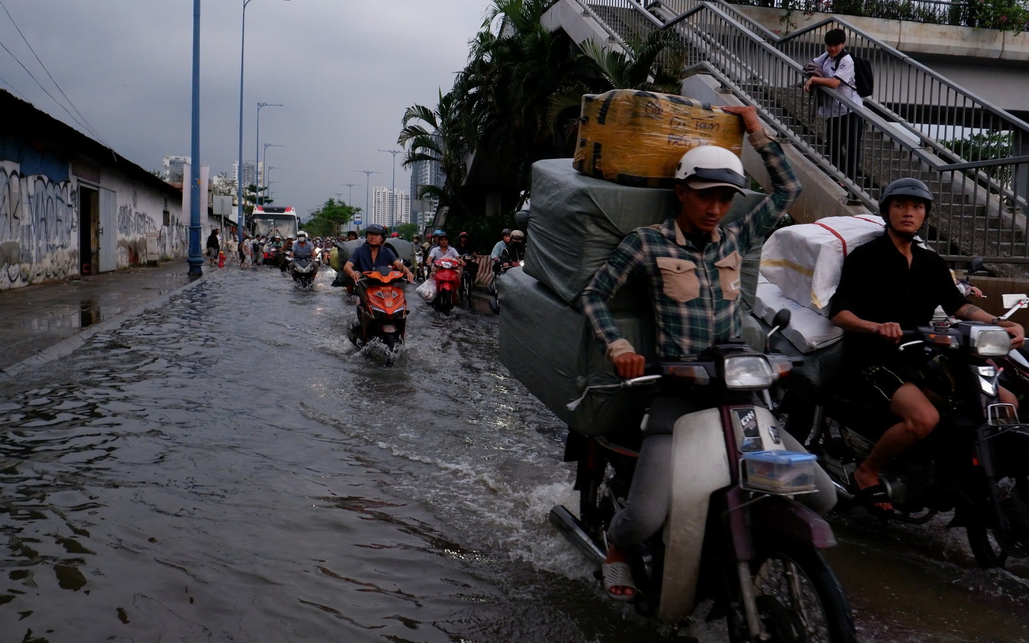 Sở Xây dựng thông tin tiến độ dự án chống sạt lở bán đảo Thanh Đa - Ảnh 2.