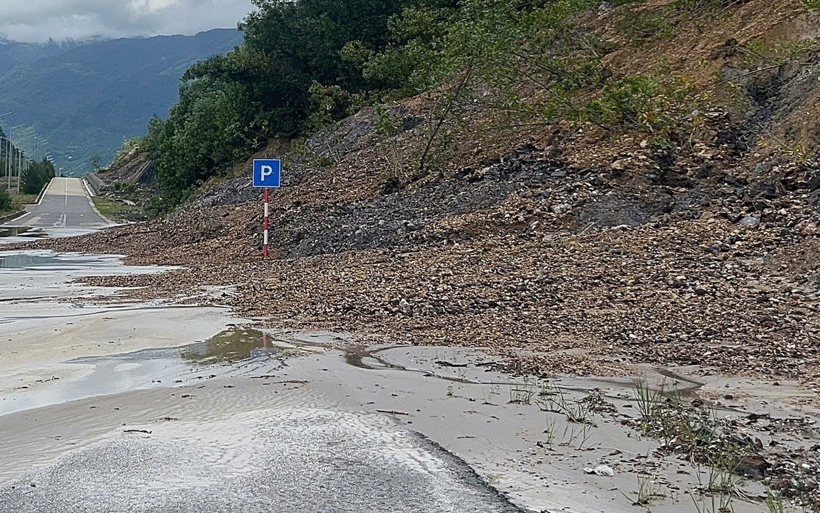 Sạt lở đất cao tốc Huế - Đà Nẵng: Phương án điều tiết giao thông tạm thời - Ảnh 3.