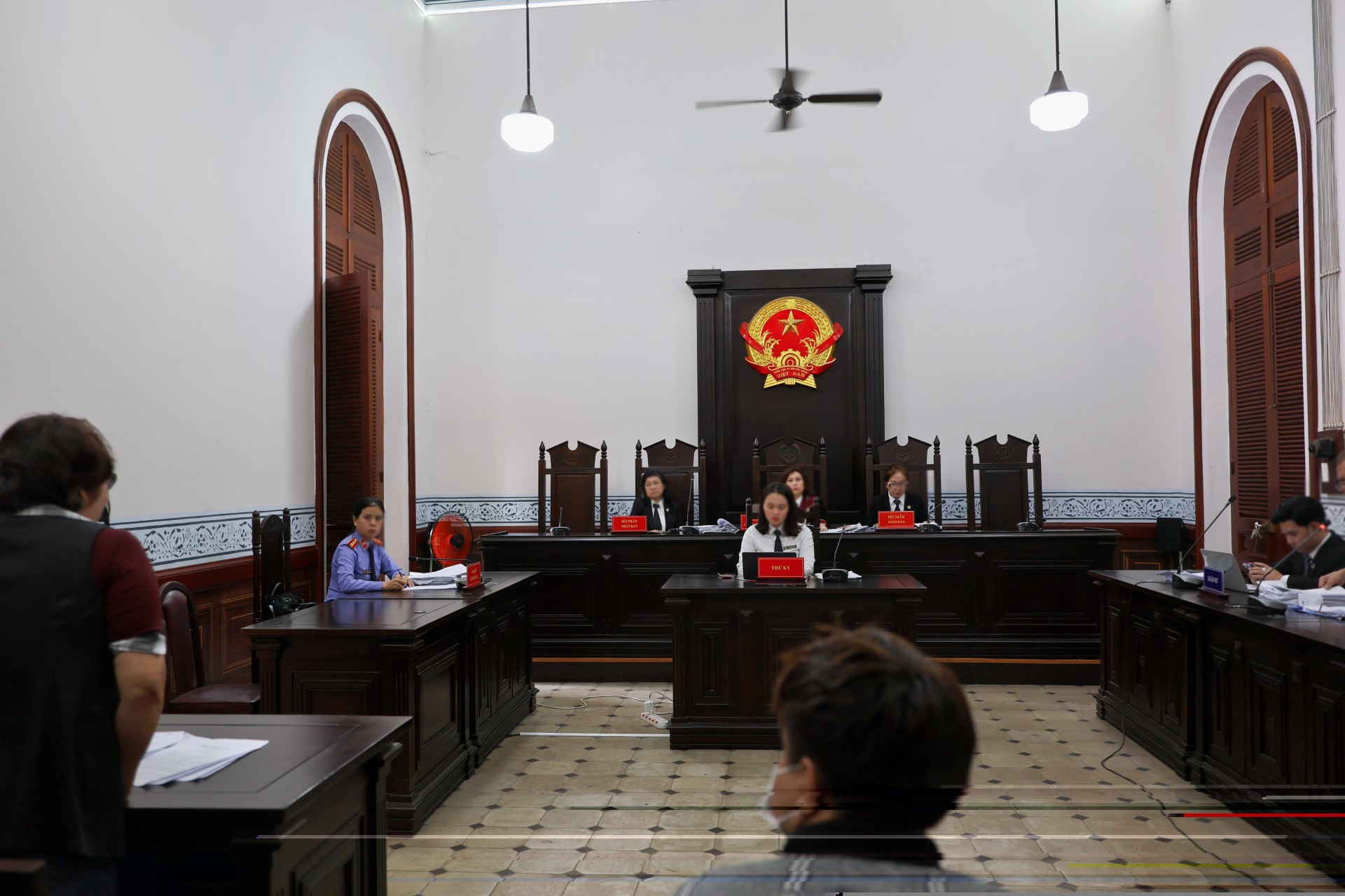 Lý rành rọt, tình đau nhói - Ảnh 1. Lý rành rọt, tình đau nhói - Ảnh 1.