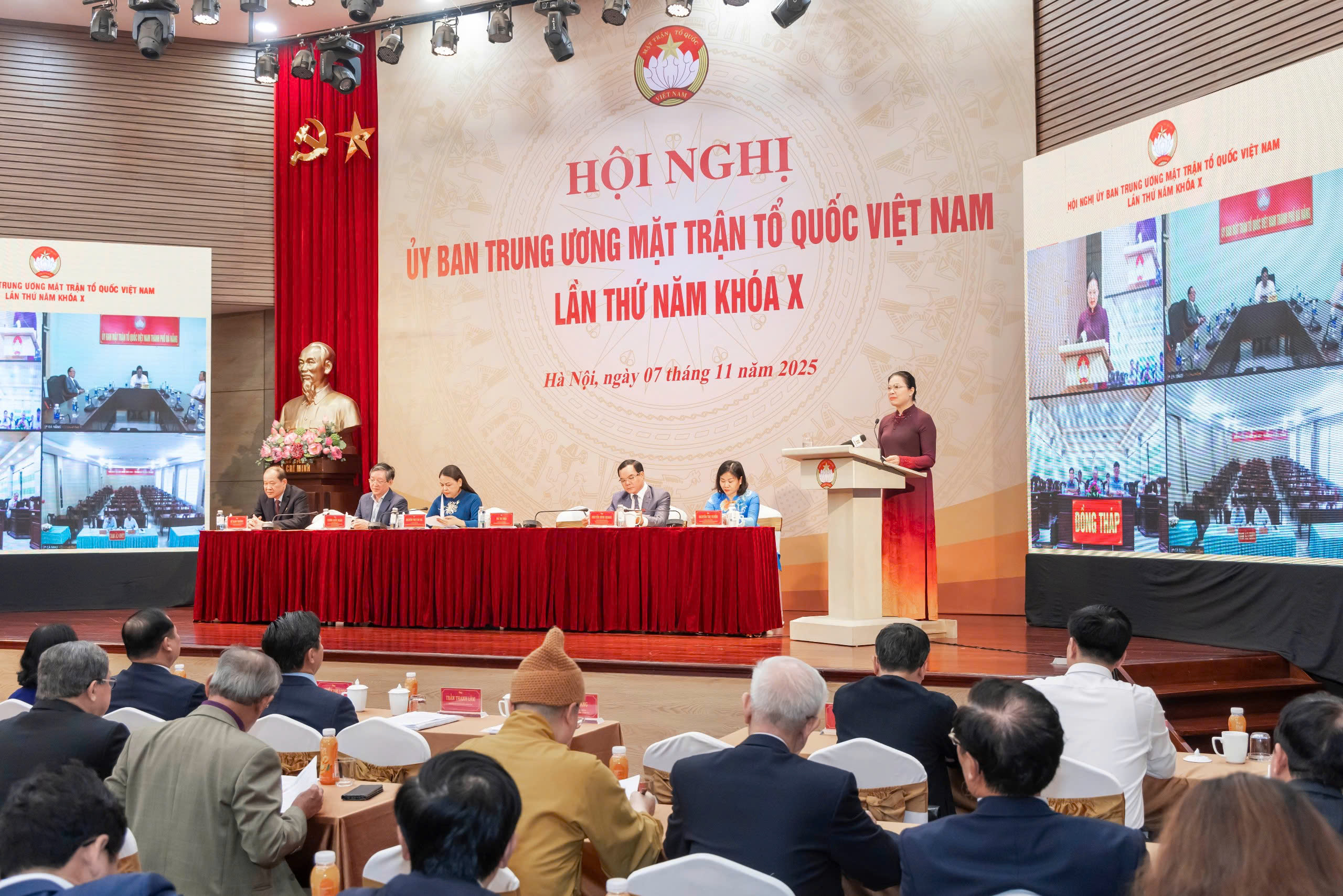 - Ảnh 1. - Ảnh 1.