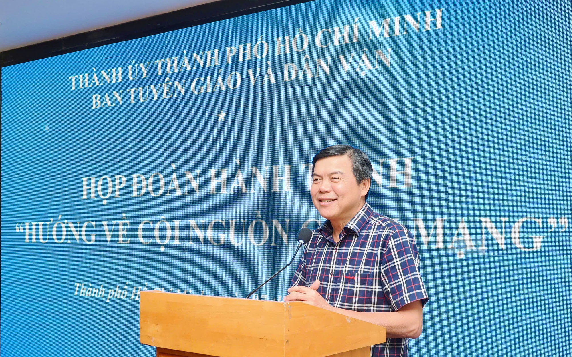 TPHCM: Hành trình về nguồn cán bộ "Dân vận khéo" - Ảnh 2.