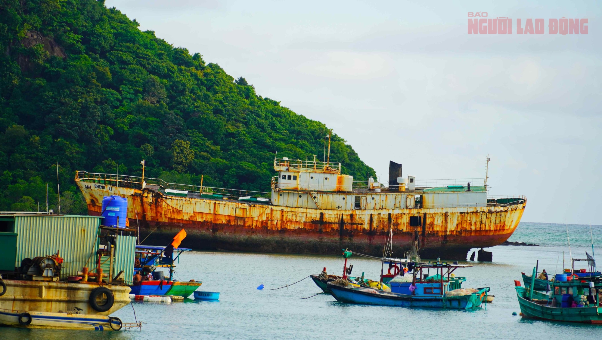 Tàu "Sheng Li" rời Côn Đảo, khép lại hành trình con tàu bỏ hoang từng gây sốt mạng xã hội Tàu