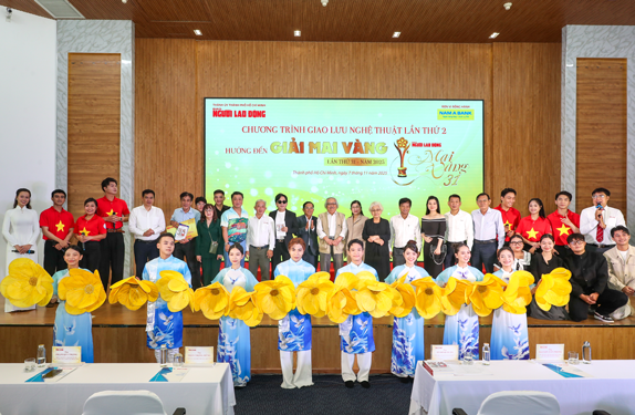 Giải Mai Vàng khẳng định sức sống mới - Ảnh 1. Giải Mai Vàng khẳng định sức sống mới - Ảnh 1.