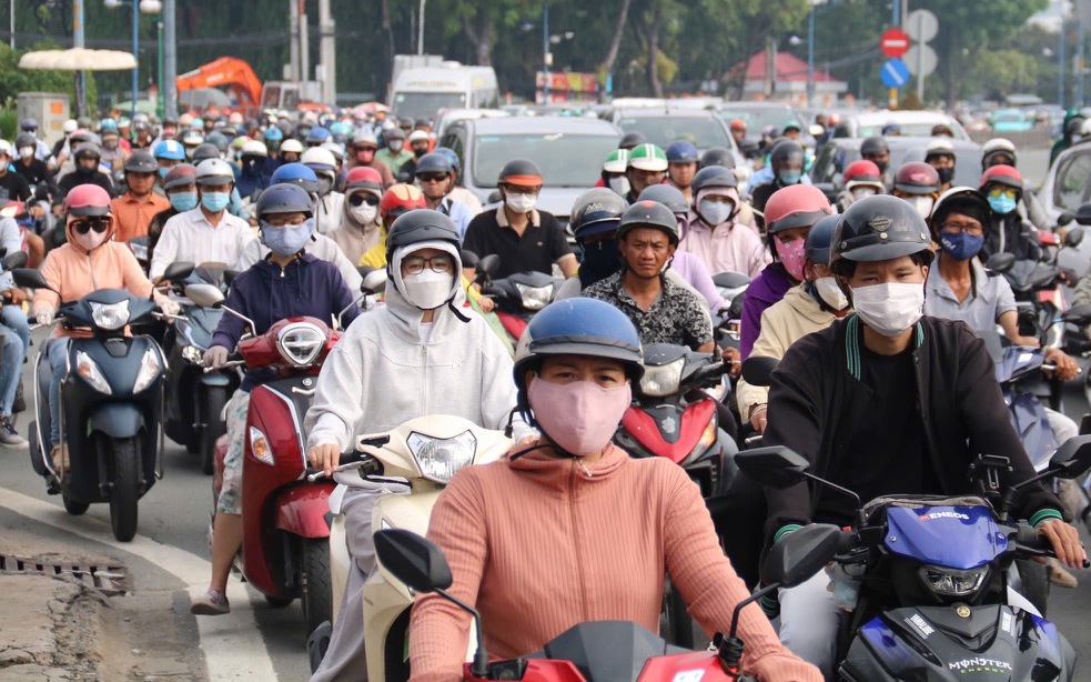 Đề xuất quy chuẩn khí thải ô tô cao hơn tại Hà Nội và TP HCM - Ảnh 2.