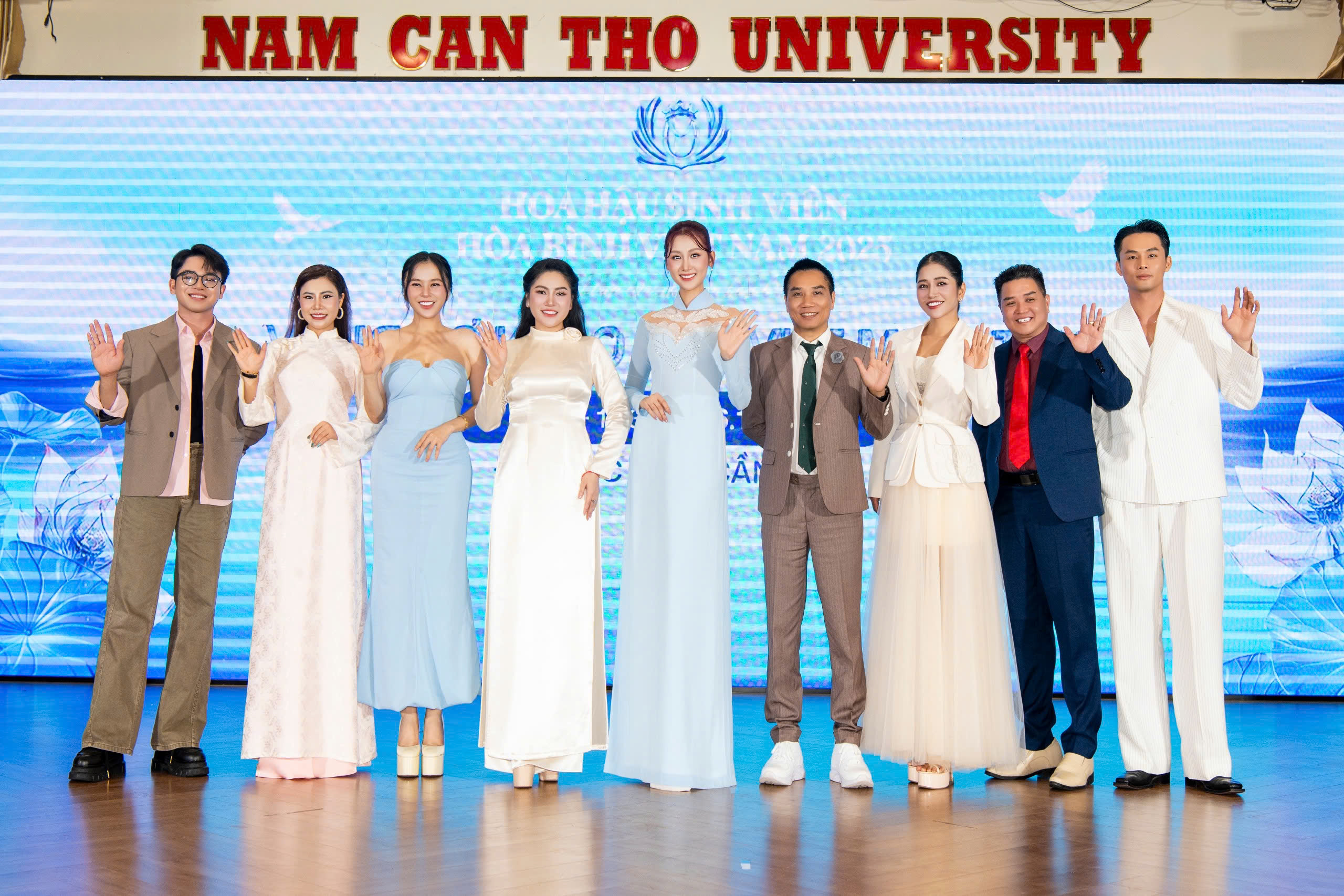 Nhà văn Hải Triều đáp trả khéo léo trước nghi ngờ năng lực - Ảnh 2.