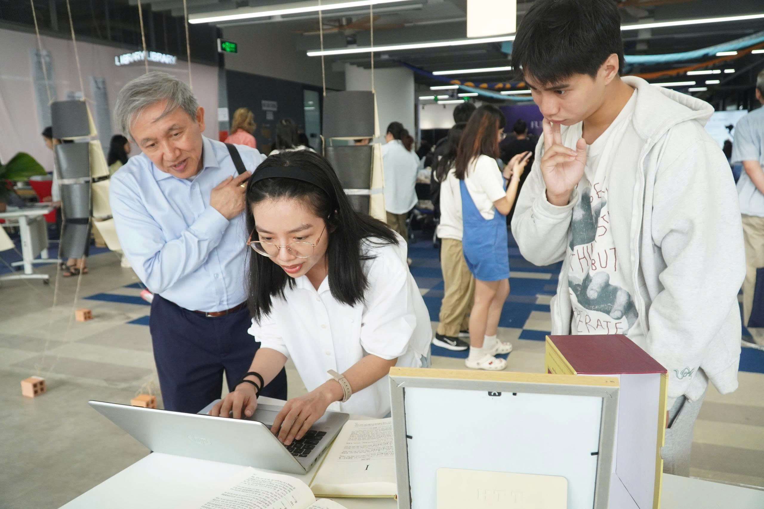 Dự án bảo tồn di sản bằng công nghệ AI của trường ĐH Mỹ và Việt Nam - Ảnh 3.