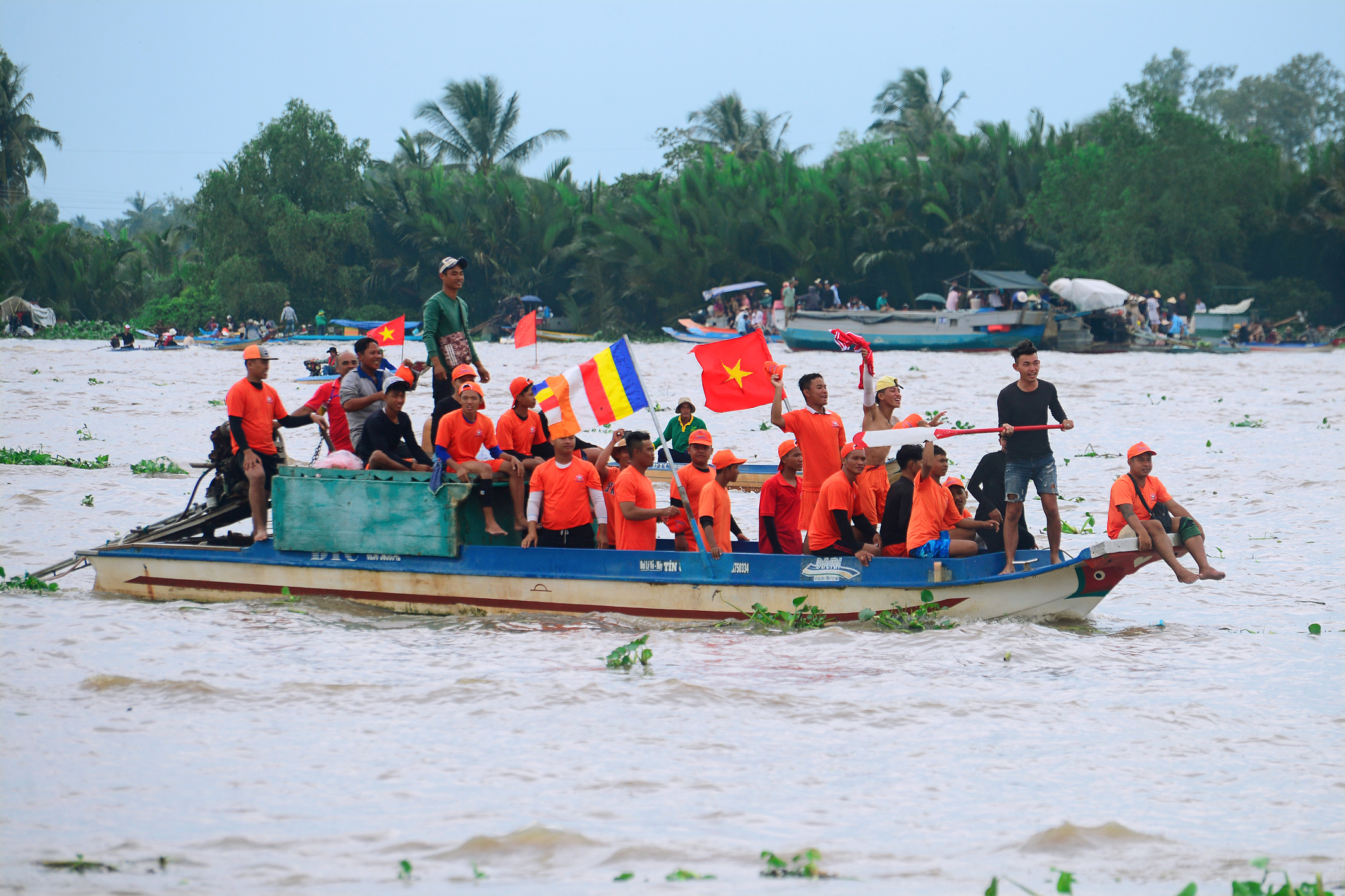 Sức nóng đường đua ghe ngo dịp lễ hội Ok Om Bok  - Ảnh 5.