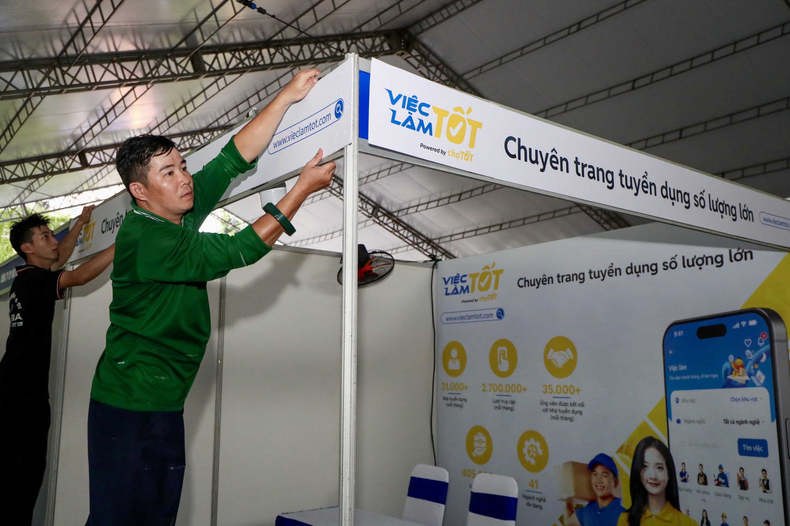 Không khí rộn ràng trước ngày khai mạc Job Link 2025 - Ảnh 11.