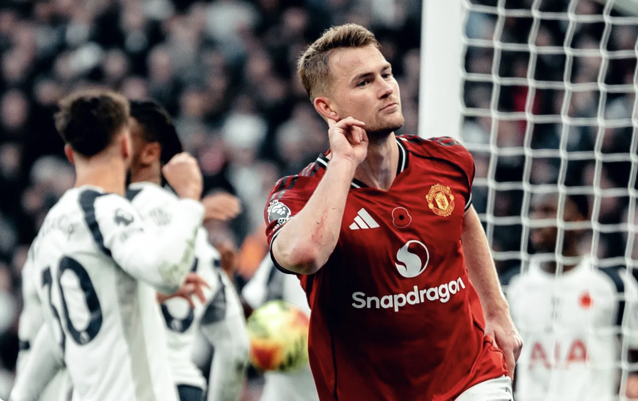 Bùng nổ bàn thắng phút bù giờ, Tottenham rơi chiến thắng trước Man United - Ảnh 6.
