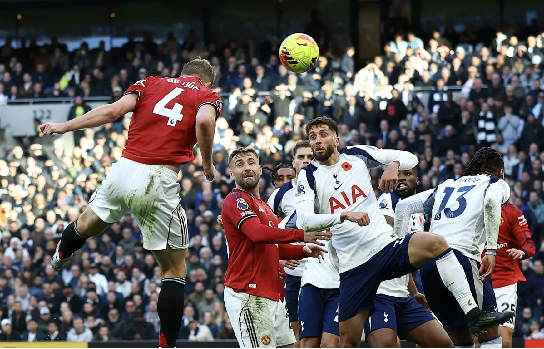 Bùng nổ bàn thắng phút bù giờ, Tottenham rơi chiến thắng trước Man United - Ảnh 5.