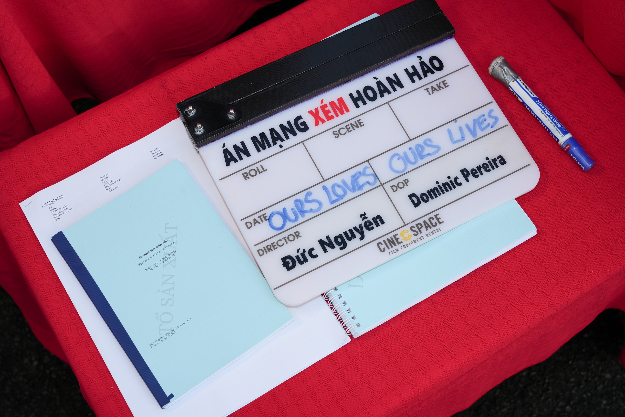 Victor Vũ "đổi vai" cùng biên kịch "Thám tử Kiên: Kỳ án không đầu" - Ảnh 1.