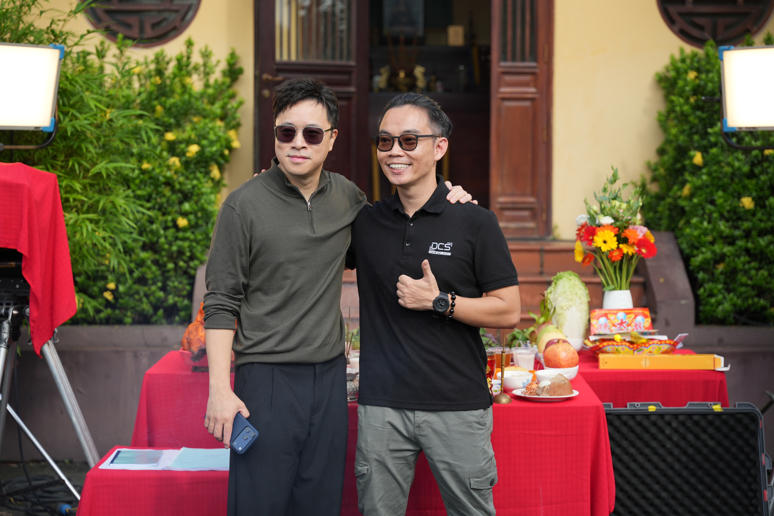 Victor Vũ "đổi vai" cùng biên kịch "Thám tử Kiên: Kỳ án không đầu" - Ảnh 4.