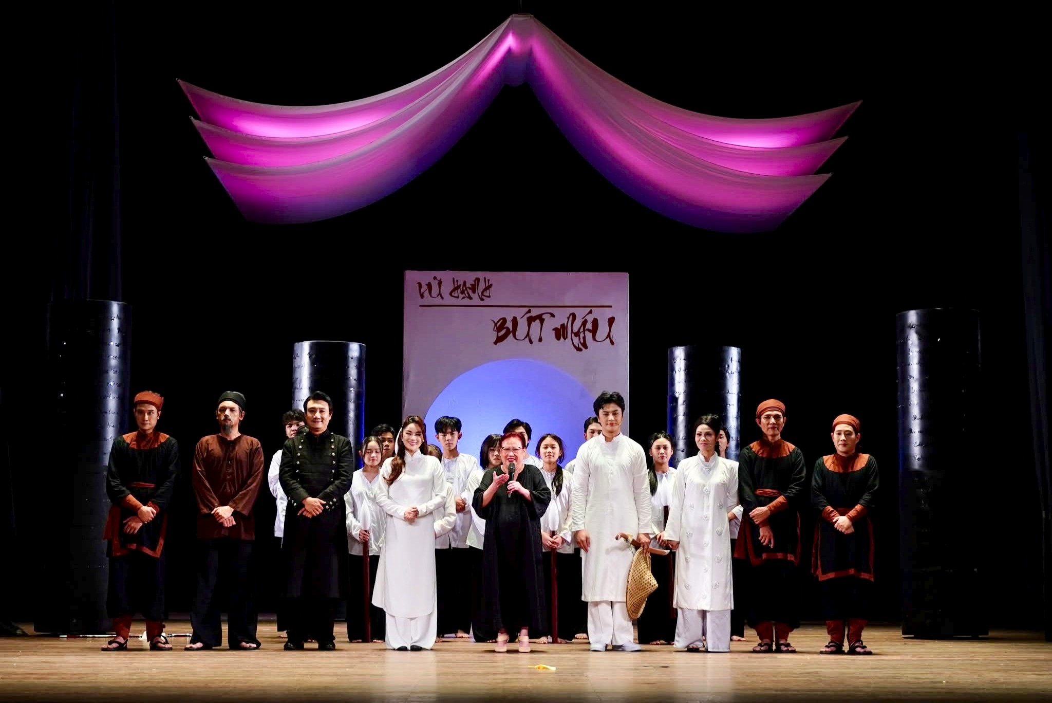 Nghệ sĩ Phước Lộc – Vở "Bút máu" – Hành trình của đam mê, kiên nhẫn và biết ơn - Ảnh 3.