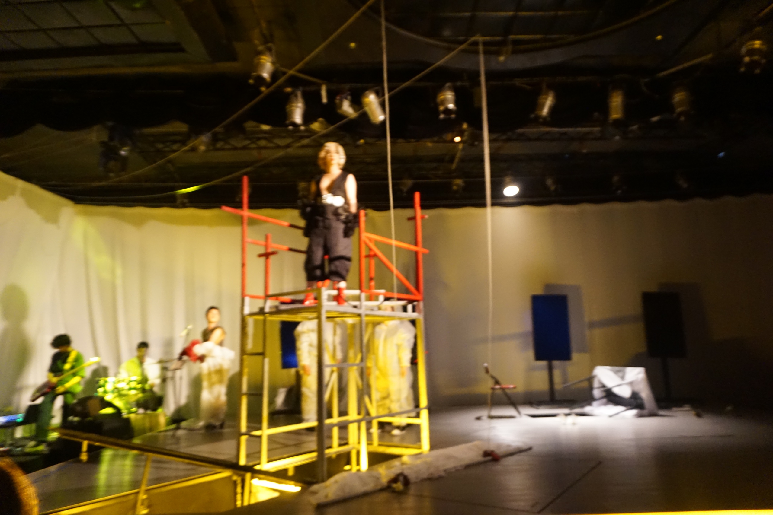 Mỹ Uyên, Chinh Ba vỡ òa hạnh phúc khi đông đảo khán giả cổ vũ vở "Ảo quan" - Ảnh 3.